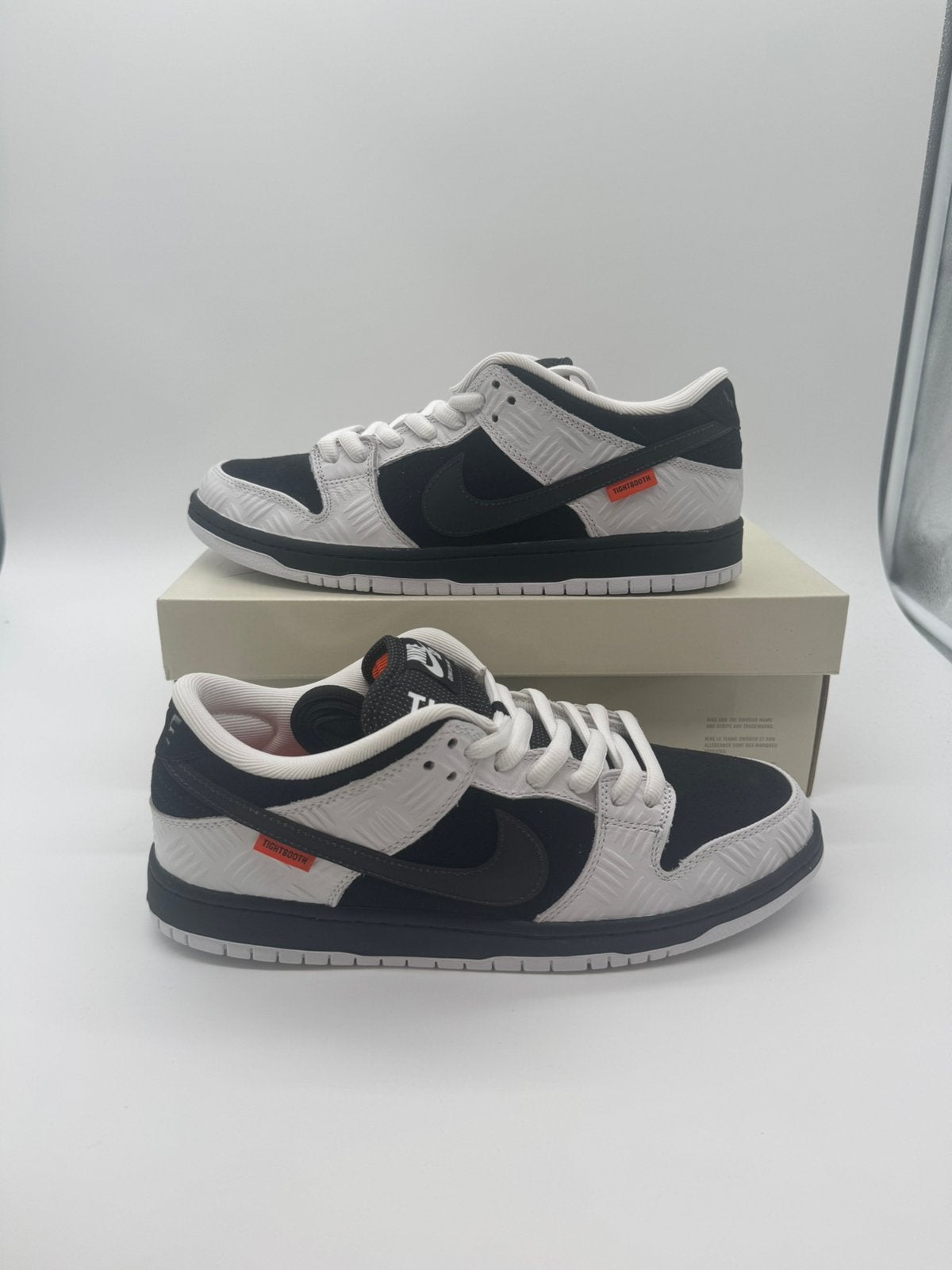 Nike SB Dunk Low TIGHTBOOTH maat 44,5, Kleding | Heren, Schoenen, Ophalen of Verzenden, Nieuw, Overige kleuren, Sneakers of Gympen