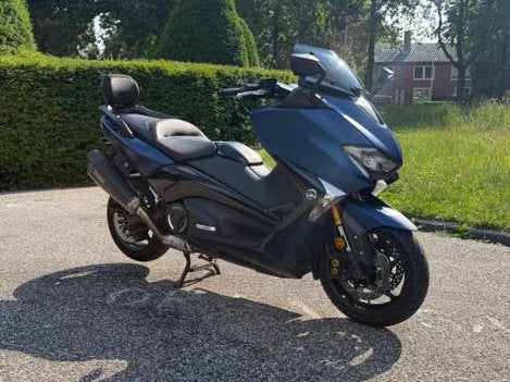 YAMAHA TMAX 530 DX AKRAPOVIC (bj 2018), Motoren, Motoren | Yamaha, Scooter, Occasion, Particulier, Minimaal motorrijbewijs A2