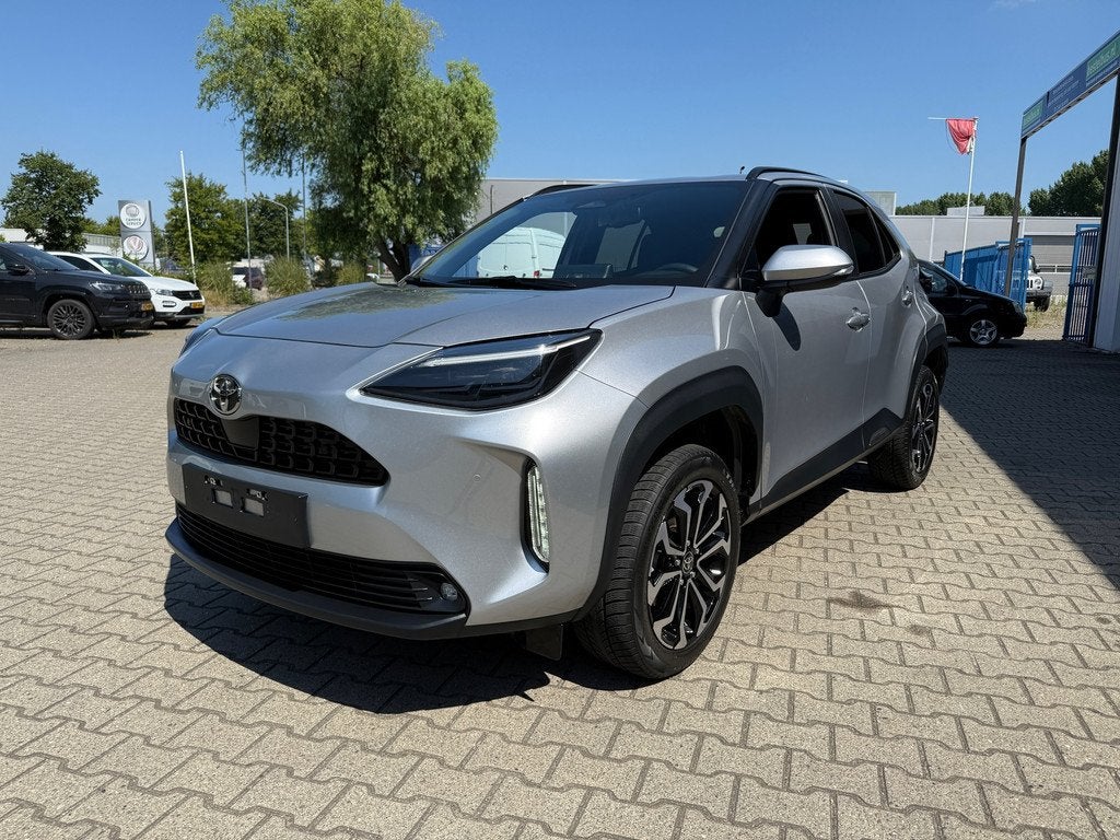 Toyota Yaris Cross 1.5 Hybrid 115 Dynamic Plus Automaat VOL, Auto's, Toyota, 12 maanden, Gebruikt, Zwart, 1490 cc