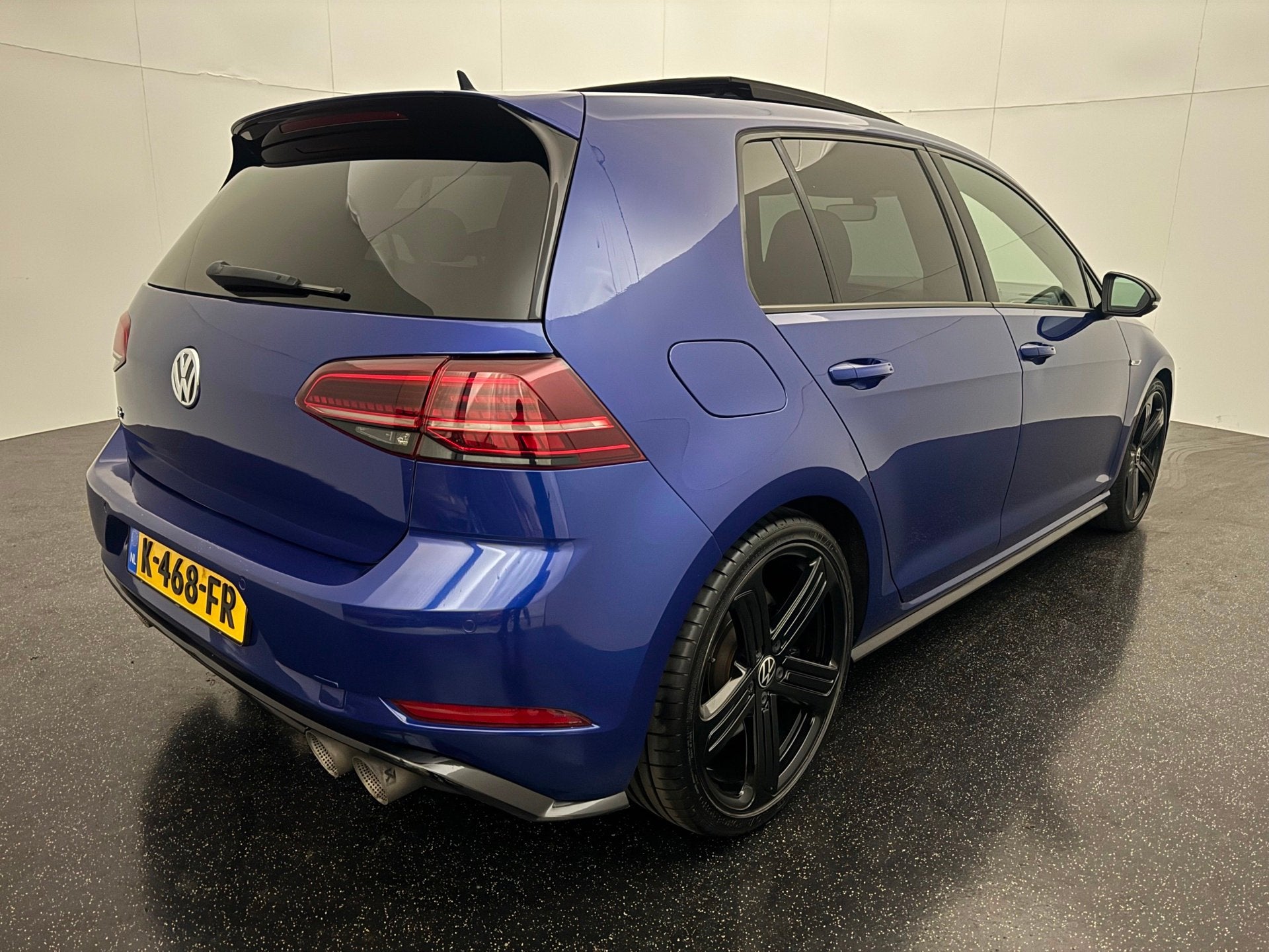 Volkswagen Golf 2.0 TSI 4Motion R PANO / AKRAPOVIC / Ad. Cru, Auto's, Gebruikt, Euro 6, 4 cilinders, 1984 cc