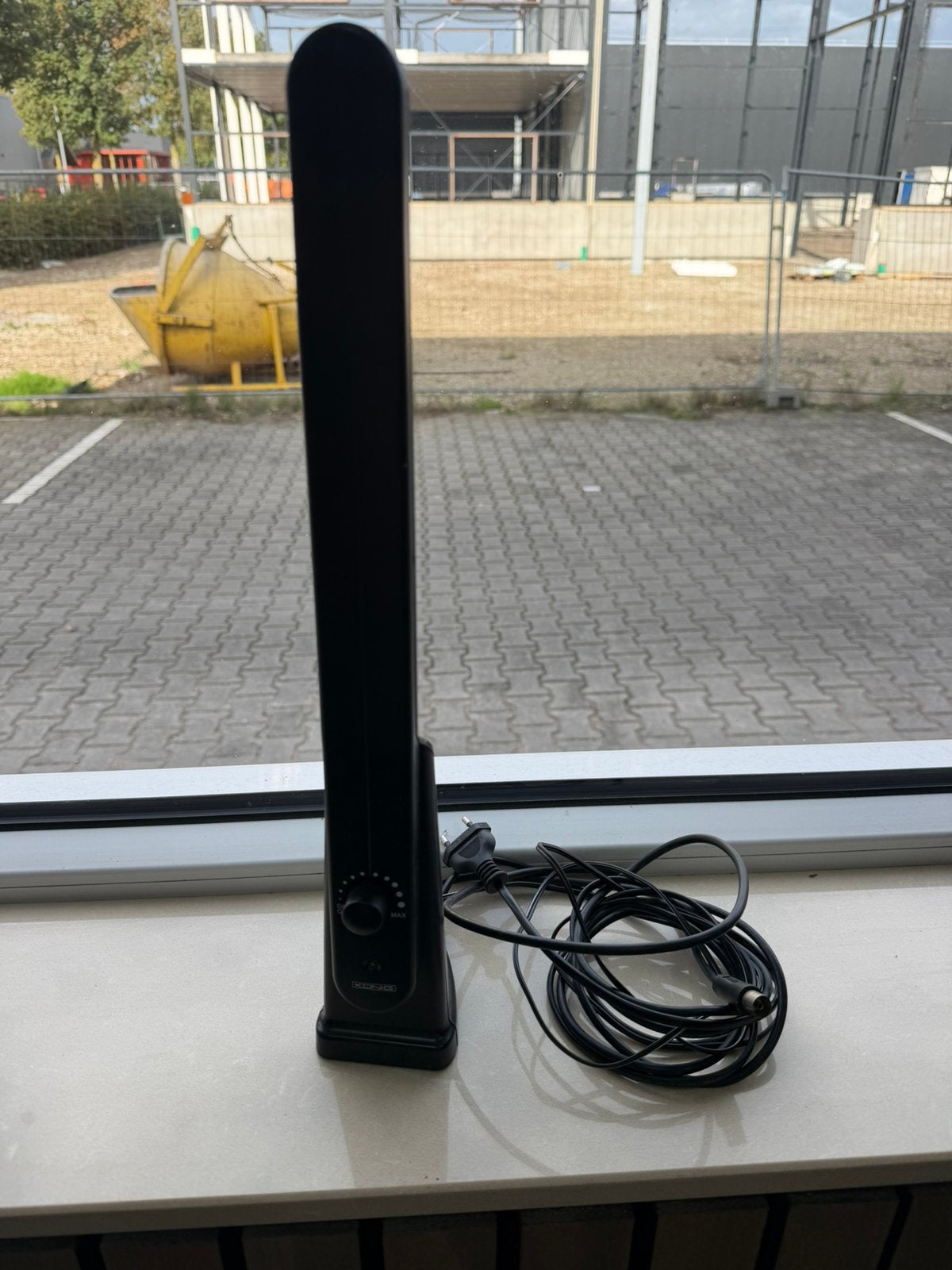 Konig indoor amplified antenne Am/Fm, Ophalen, Zo goed als nieuw, Antenne