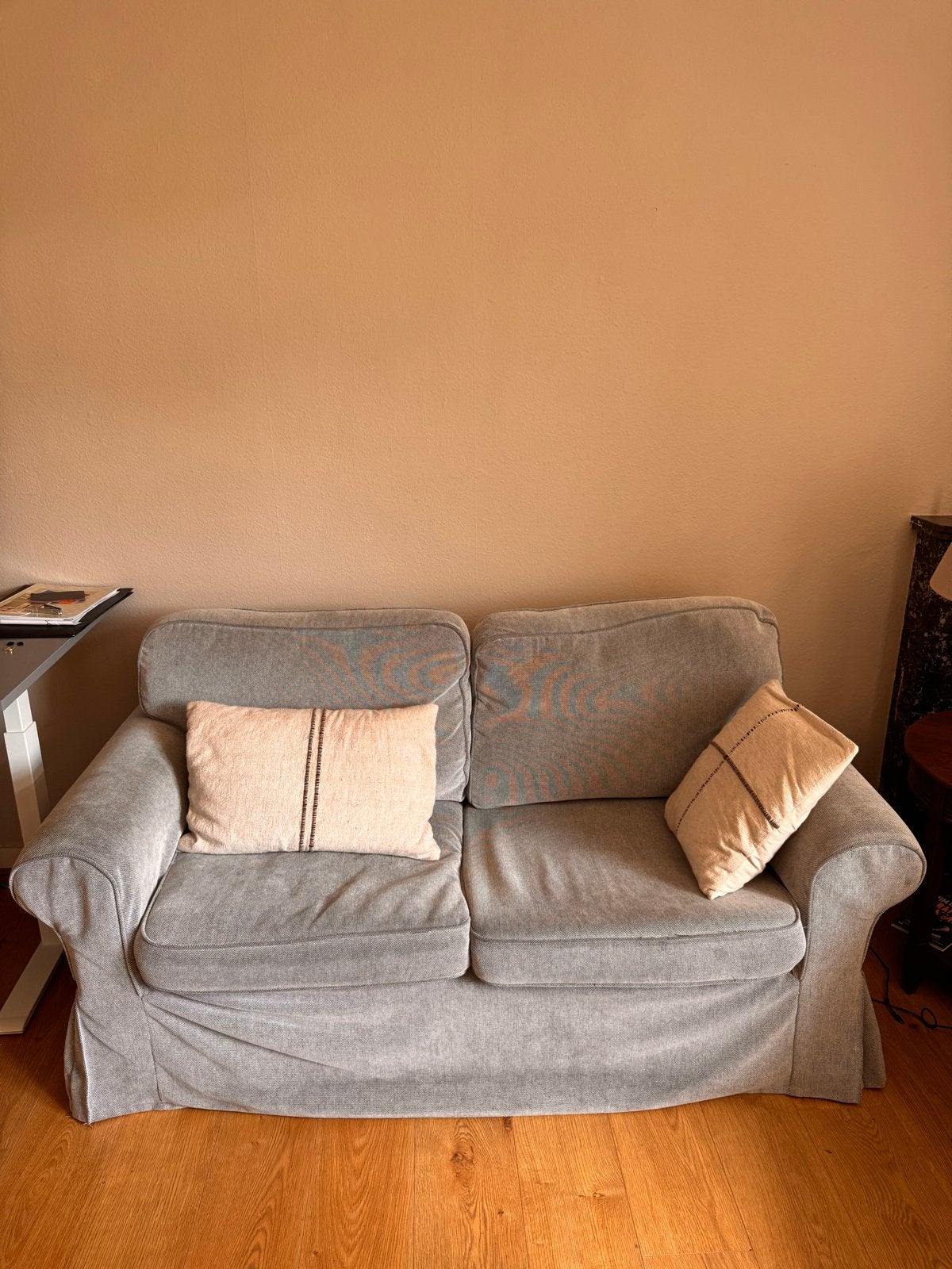 GRATIS OP TE HALEN IKEA EKTORP 2-zits, Huis en Inrichting, Ophalen, 75 tot 100 cm, 150 tot 200 cm