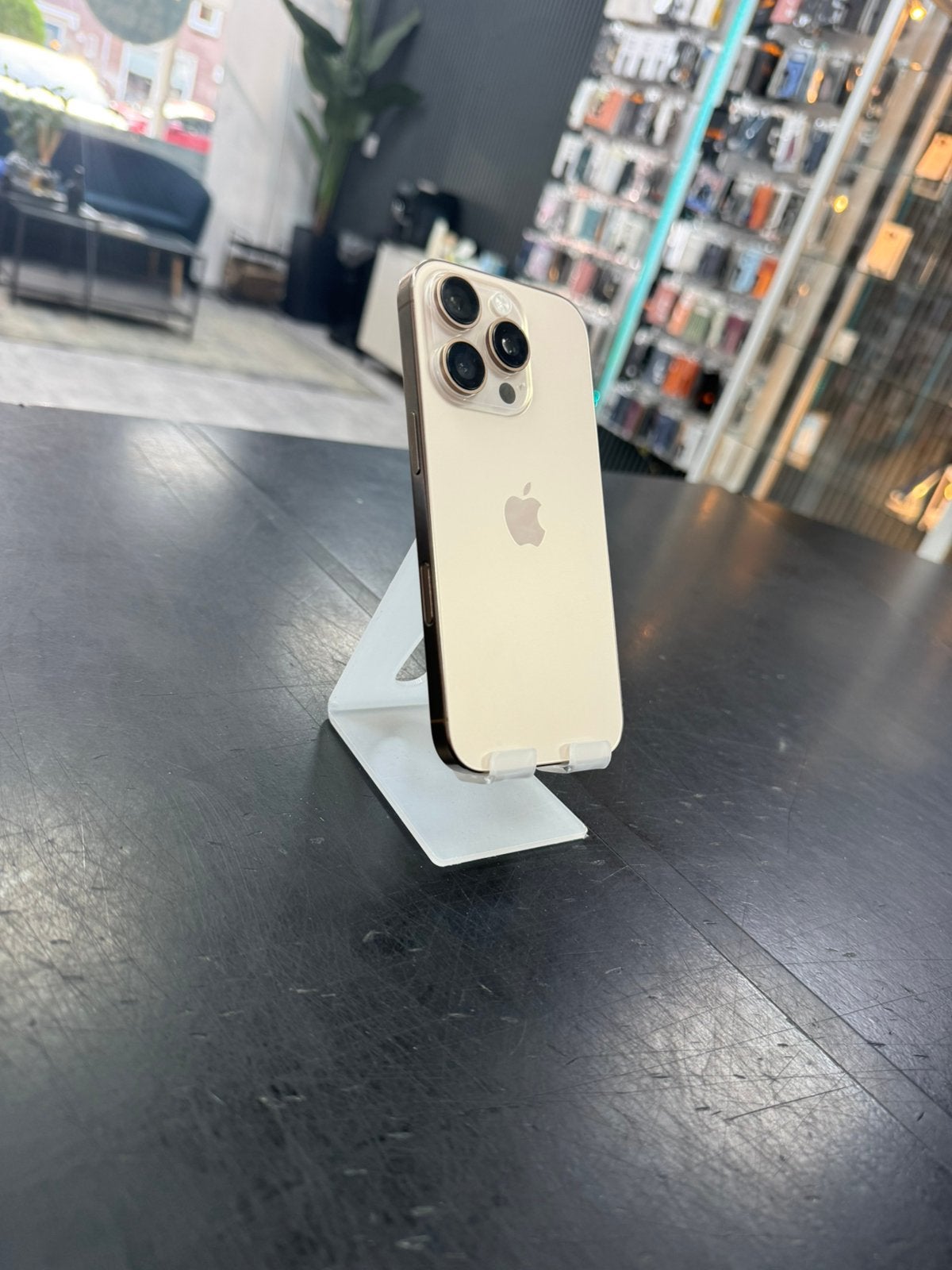 Foto 4 van iPhone 16 Pro 256GB Rose Gold Titanium – Accu 90%!