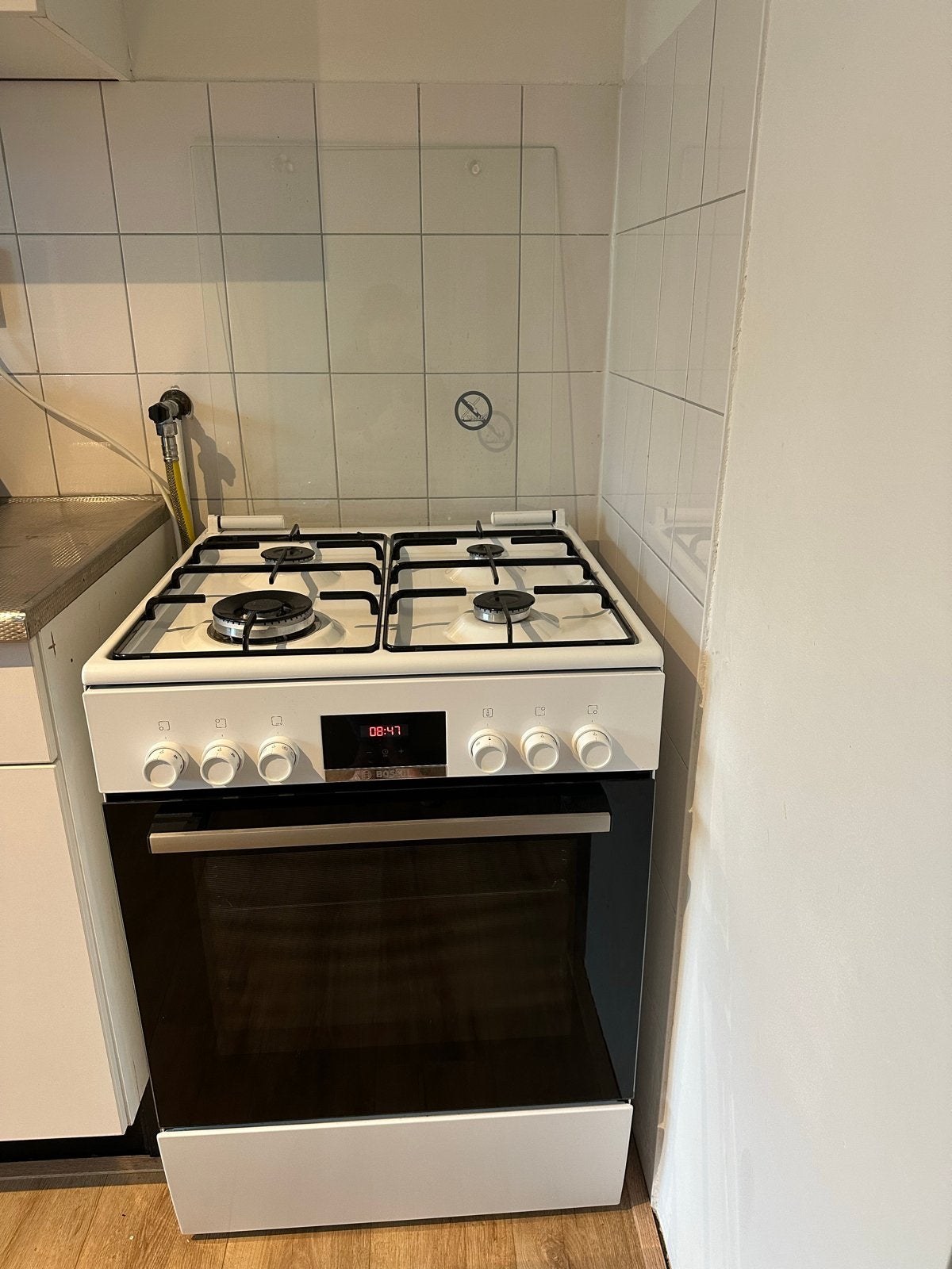 Bosch HXN391H20N Vrijstaand Gasfornuis met Oven, Witgoed en Apparatuur, Ophalen, 60 cm of meer, Grill, 4 kookzones