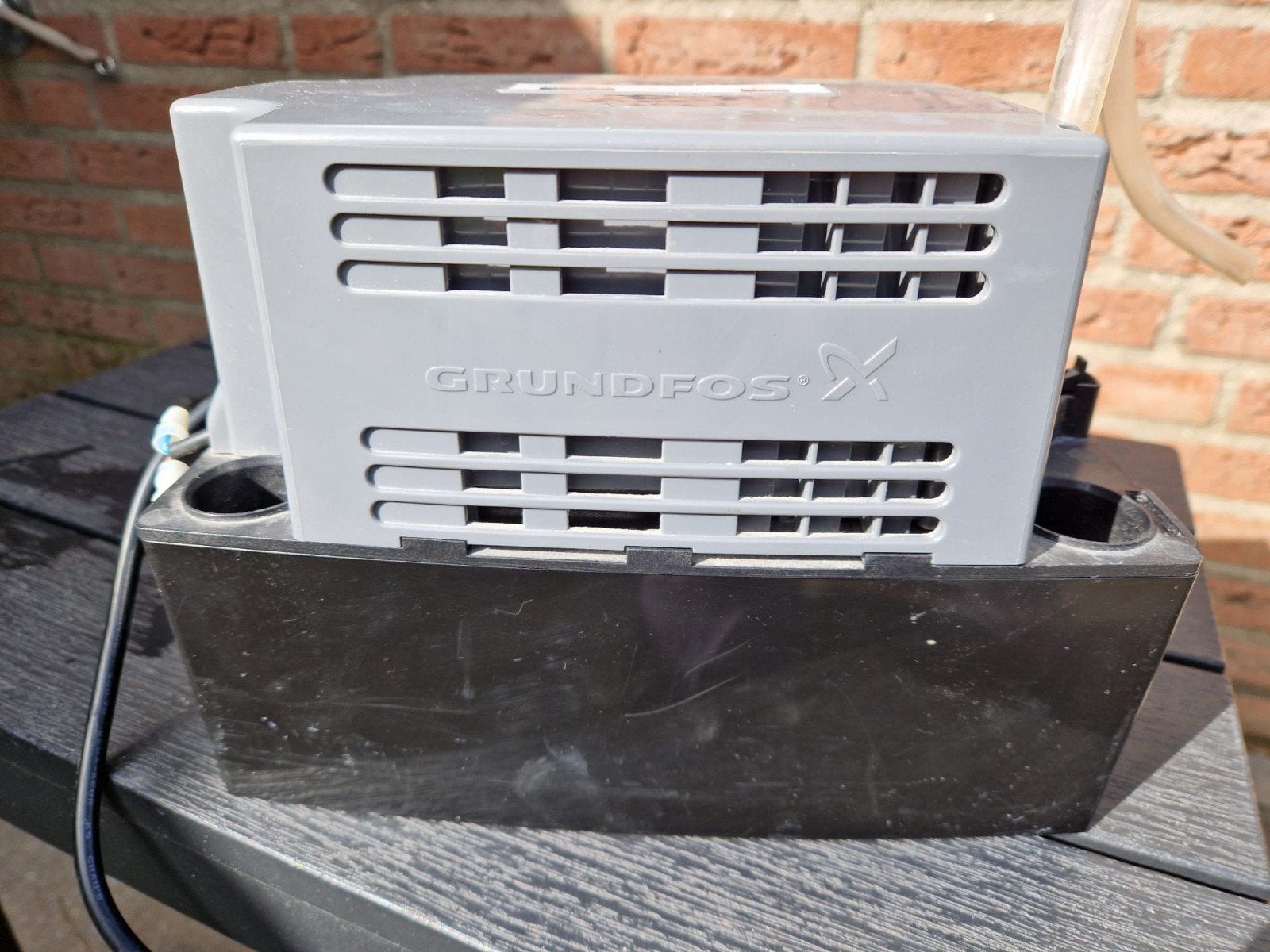 Condenspomp Grundfos, Doe-het-zelf en Verbouw, Verwarming en Radiatoren, Gebruikt, Minder dan 30 cm, Overige typen, Minder dan 60 cm