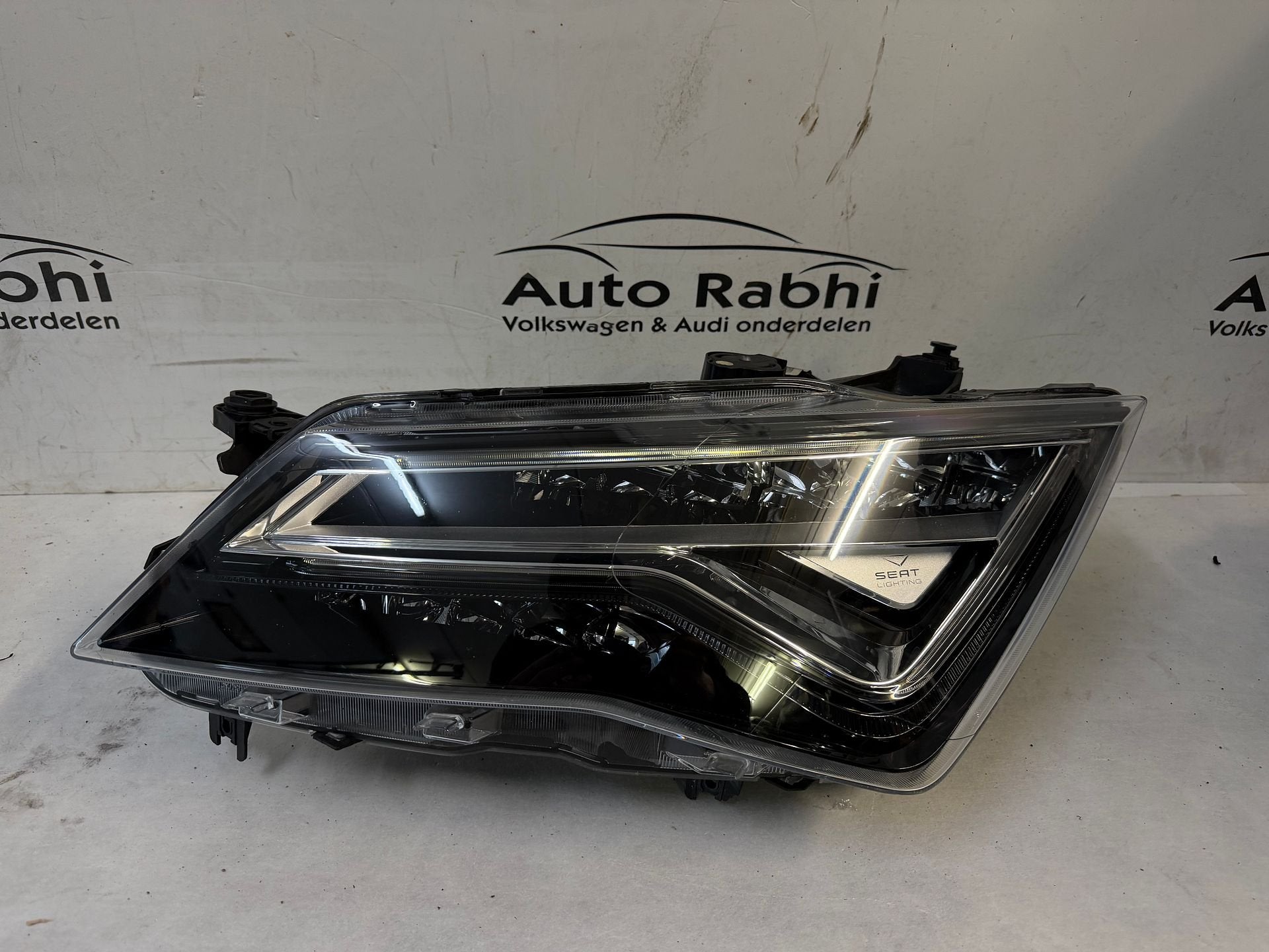 Koplamp SEAT ATECA Full LED LH Links 576941007D, Gebruikt, -, -, Ophalen of Verzenden