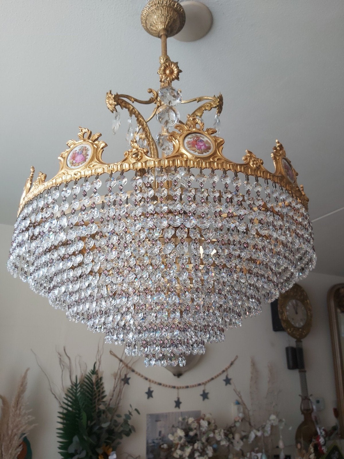 Een grote swarovski kristallen met kleine paarse kristallen, Ophalen of Verzenden, Zo goed als nieuw