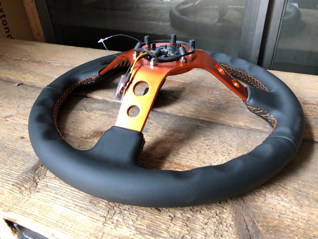 NRG Sportstuur leder 350mm oranje zwart deep dish 75mm, Ophalen of Verzenden
