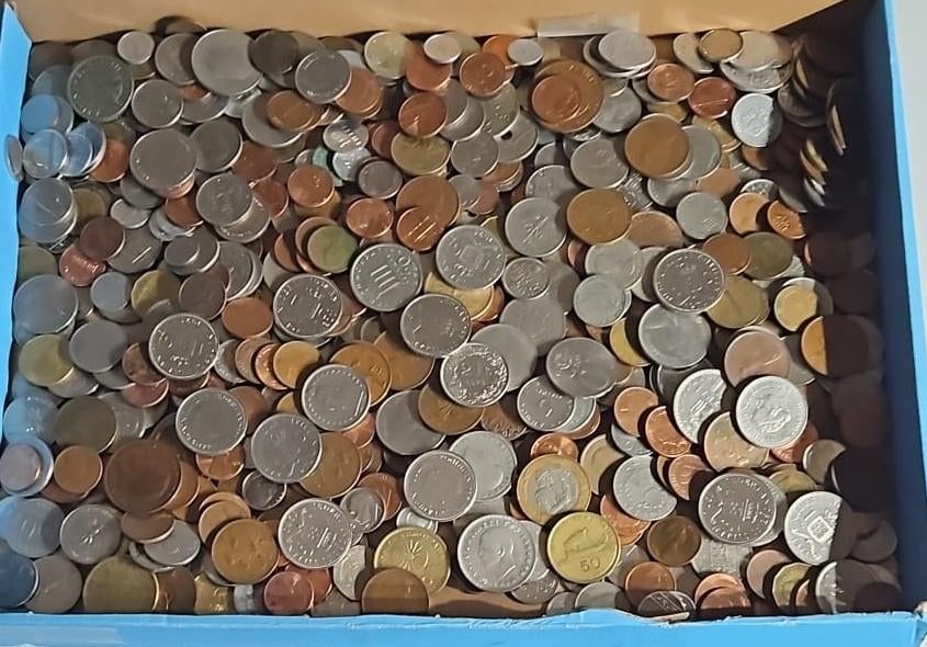 3,1 Kilo Wereld Munten  ( Lees ), Ophalen of Verzenden, Overige landen, Overige waardes, Losse munt
