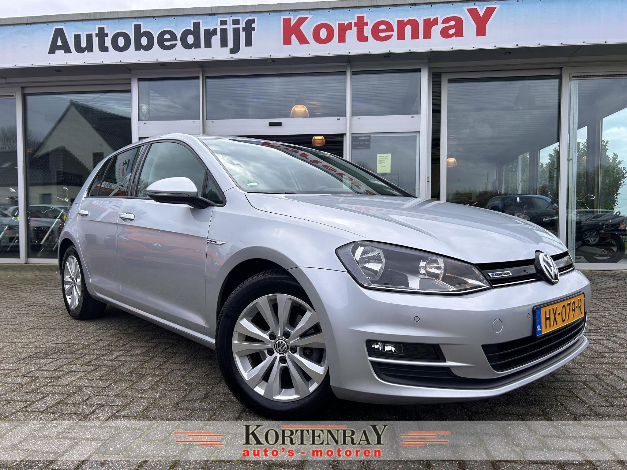 Volkswagen Golf 1.0 TSI /CAMERA/PDC/NAVI FULL MAP/CRUISE/ECC, Voorwielaandrijving, Dealer onderhouden, Stof, Gebruikt