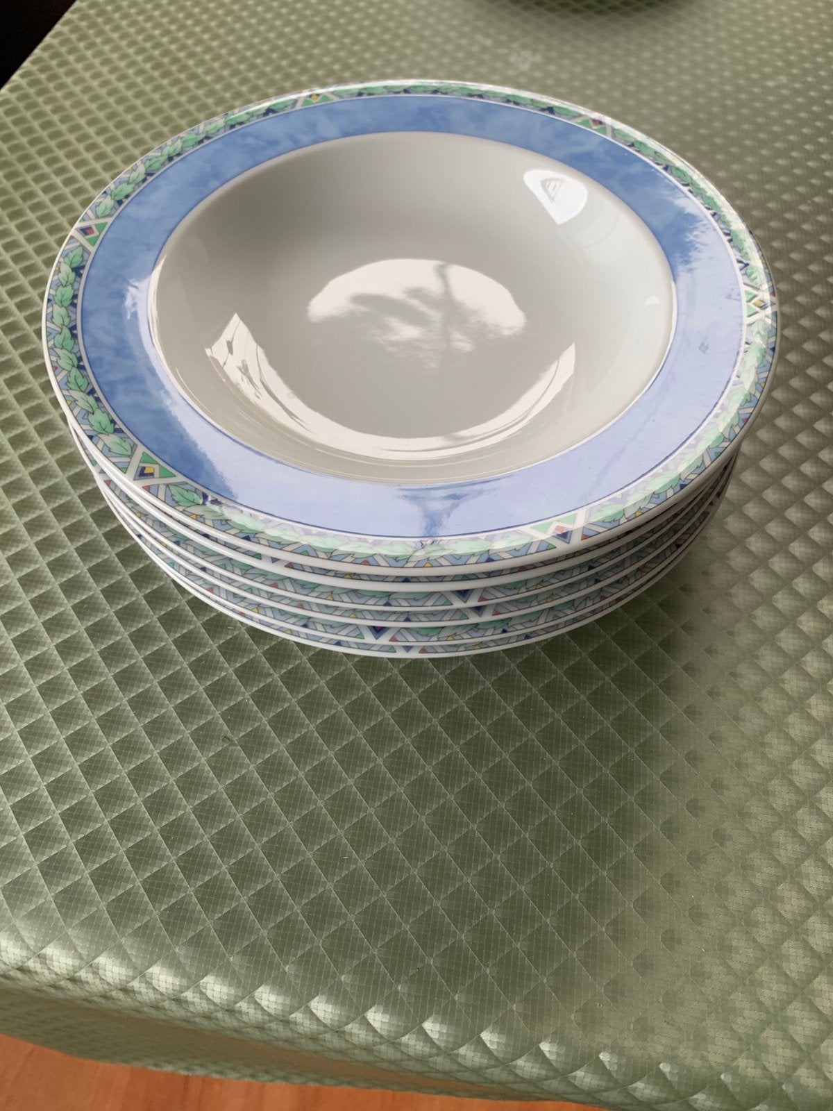 Arzberg AH 6 diepe borden met brede rand, Huis en Inrichting, Keuken | Servies, Ophalen of Verzenden, Zo goed als nieuw, Bord(en)