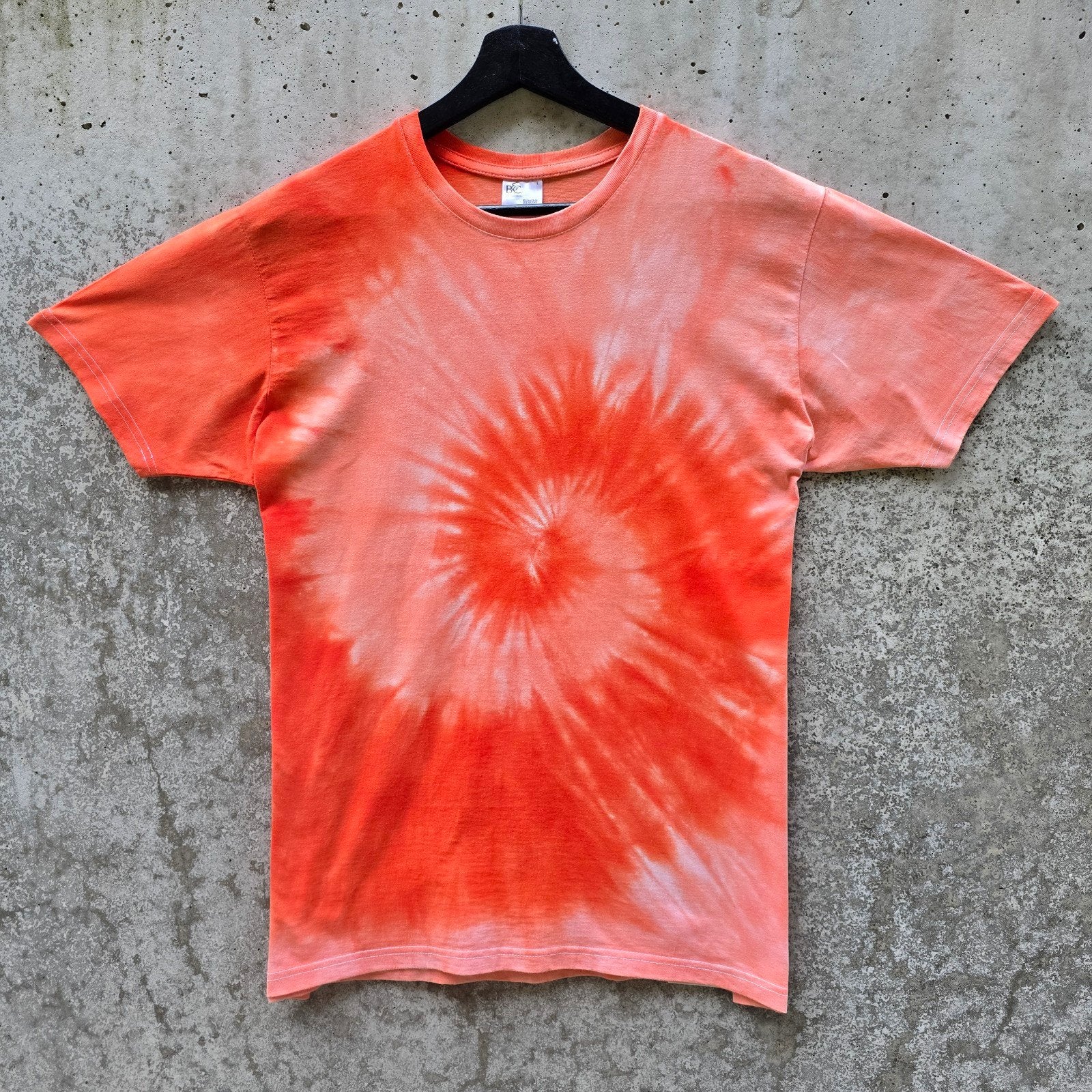 Koningsdag oranje spiral tie dye t-shirt unisex maat L, Maat 52/54 (L), Spiral Creaties, Nieuw, Oranje