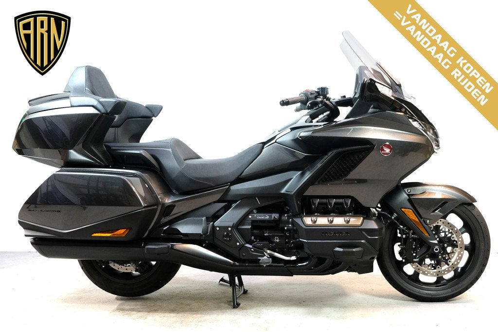 Honda GL 1800 Goldwing Tour Deluxe (bj 2024), Bedrijf, Handvatverwarming, Meer dan 35 kW, Toermotor