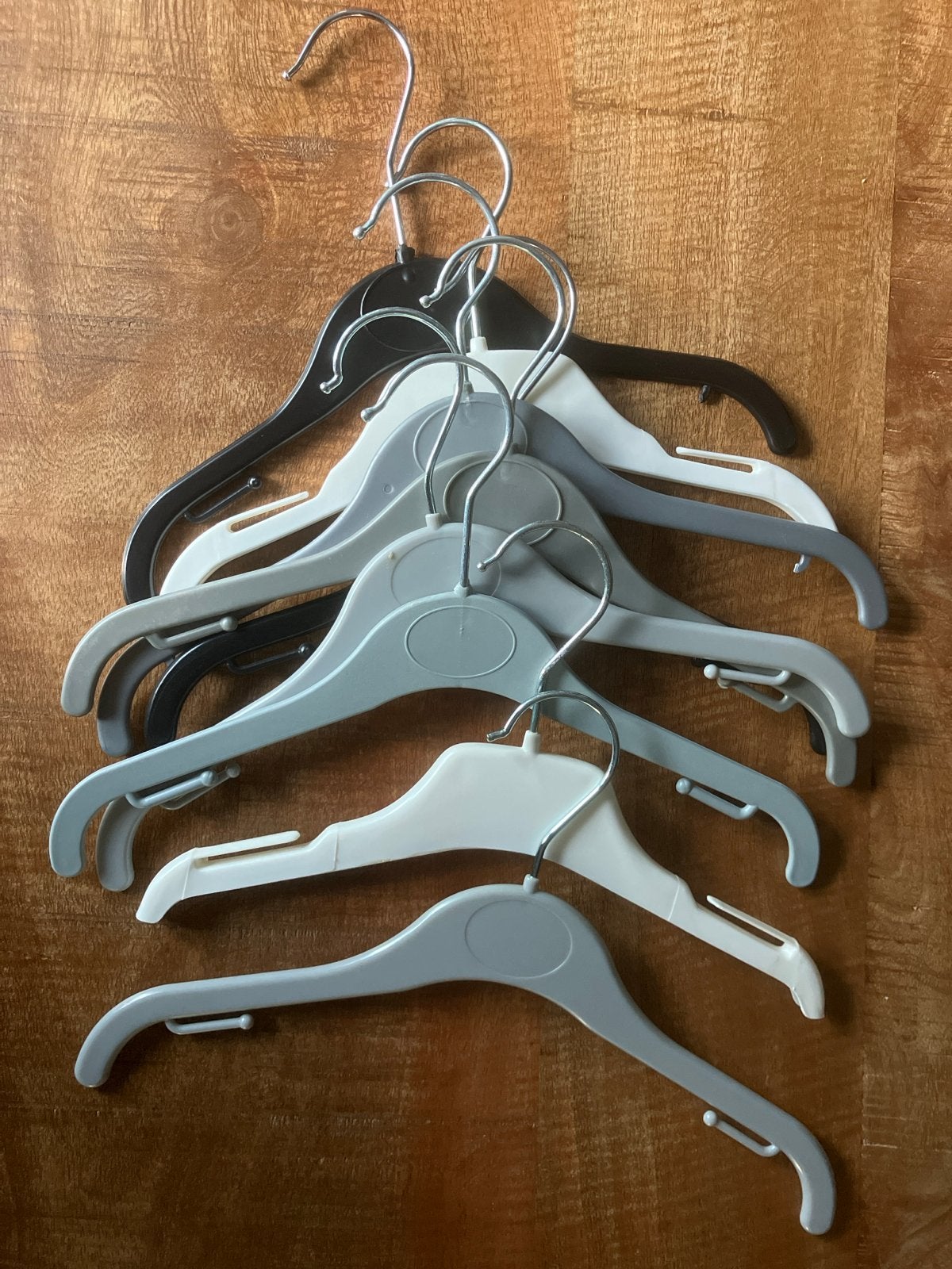 Gratis kinder kleerhangers, Kleding | Dames, Ophalen of Verzenden, Gebruikt, Kunststof, Kinderen