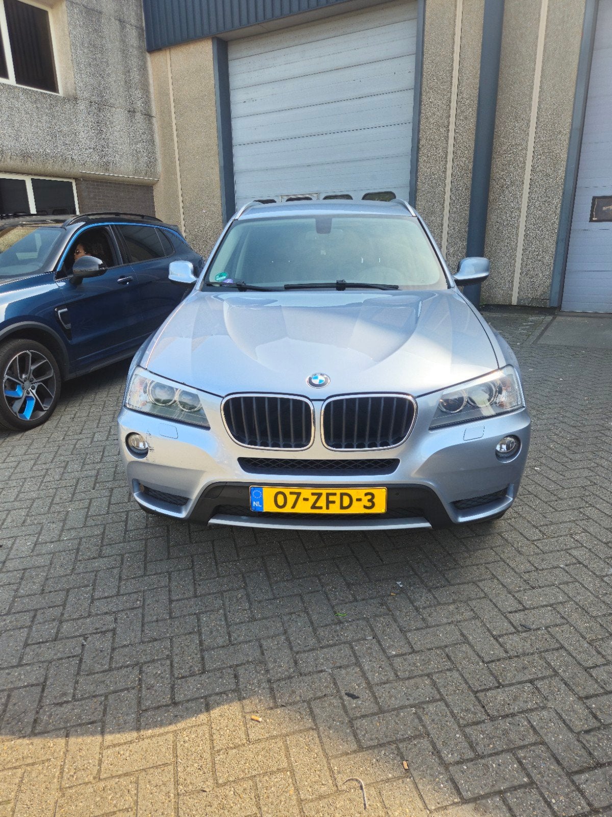 BMW X3 2.0i Automaat Gereviseerde motor, Auto's, Zwart, 4 cilinders, Blauw, Particulier
