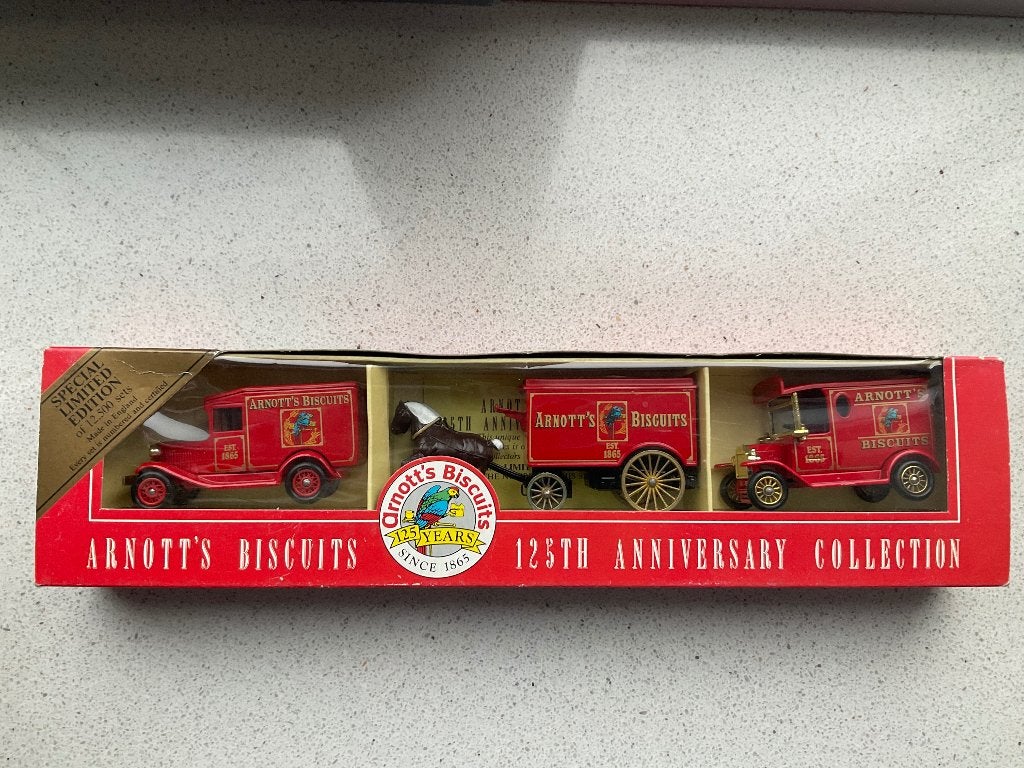 Lledo Days Gone Arnott’s Biscuit 125th Anniversary set m/b, Verzenden, Zo goed als nieuw, Auto, Overige merken