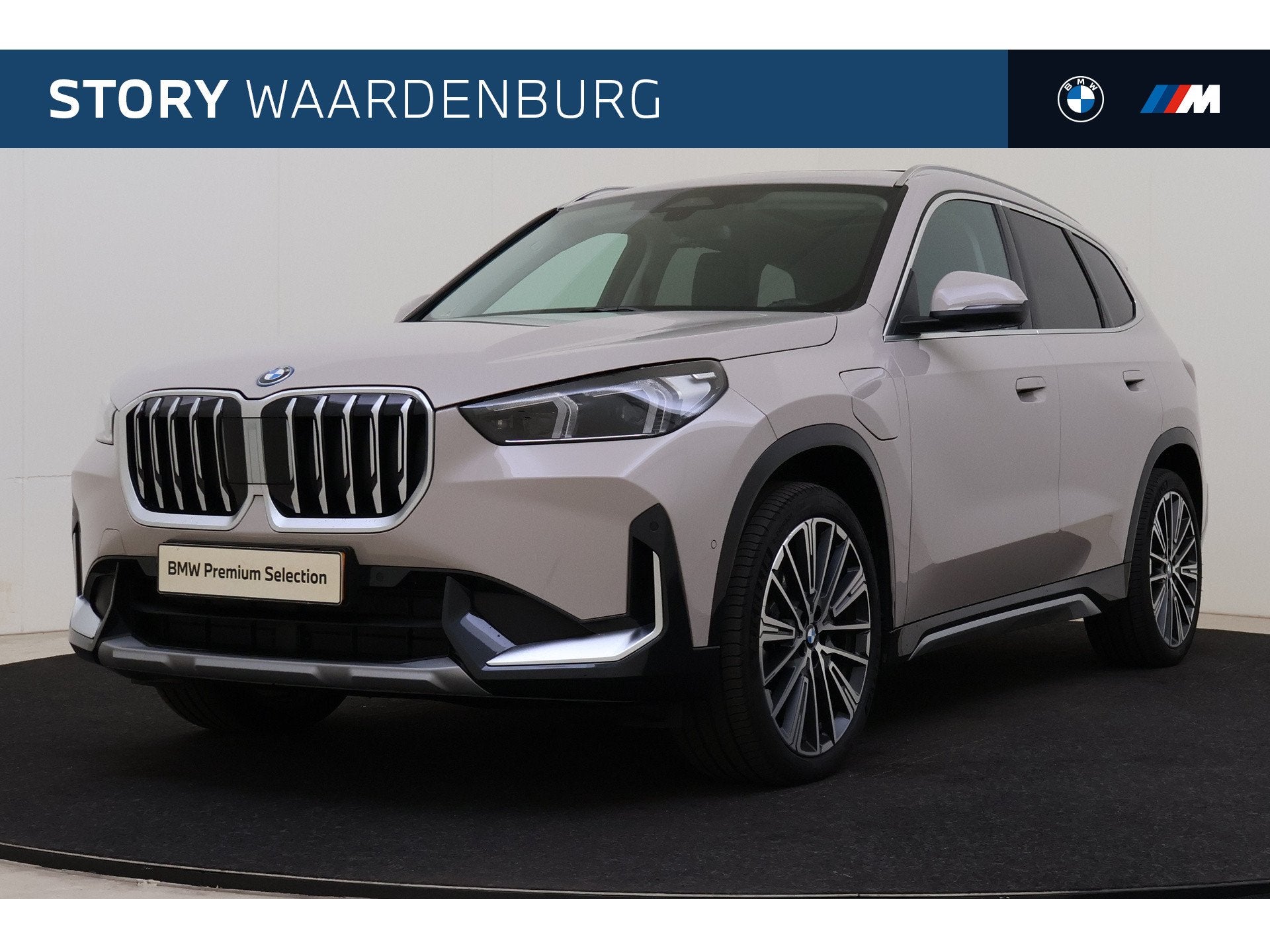 BMW X1 xDrive25e xLine Automaat / Panoramadak / Comfort Acce, Dealer onderhouden, Gebruikt, Parkeerassistent, Bedrijf