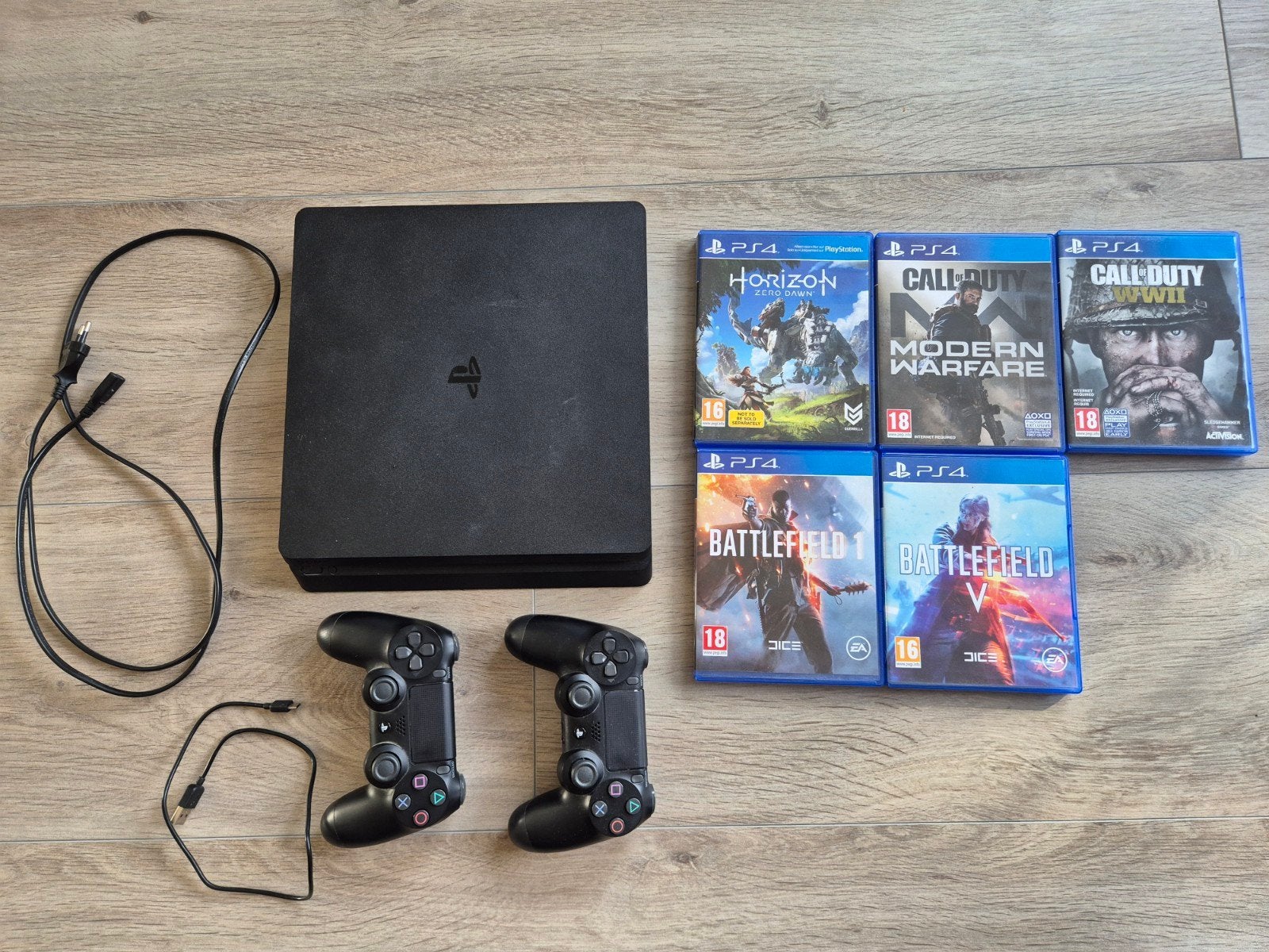 PS4 Slim met 2 controllers en 5 games, Ophalen, Met 2 controllers, Slim, 500 GB