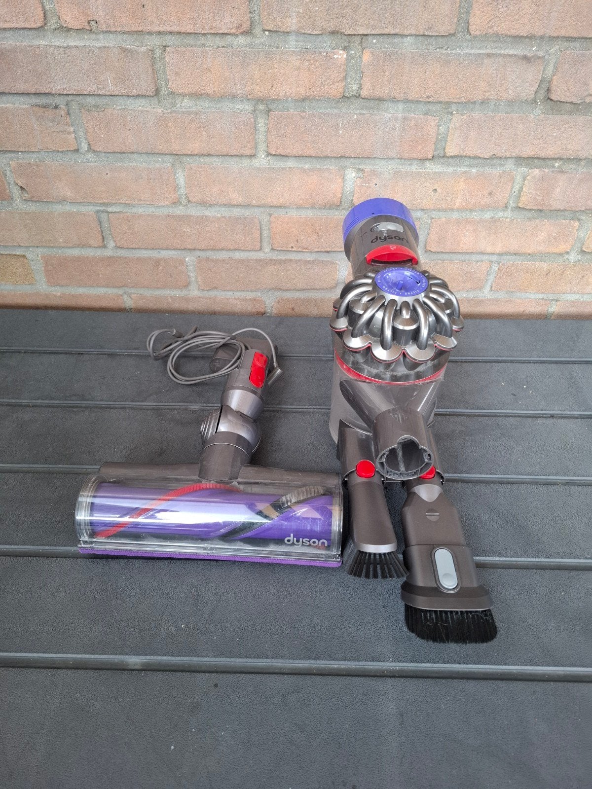 dyson sv10 stofzuiger zonder steel, Witgoed en Apparatuur, Ophalen of Verzenden