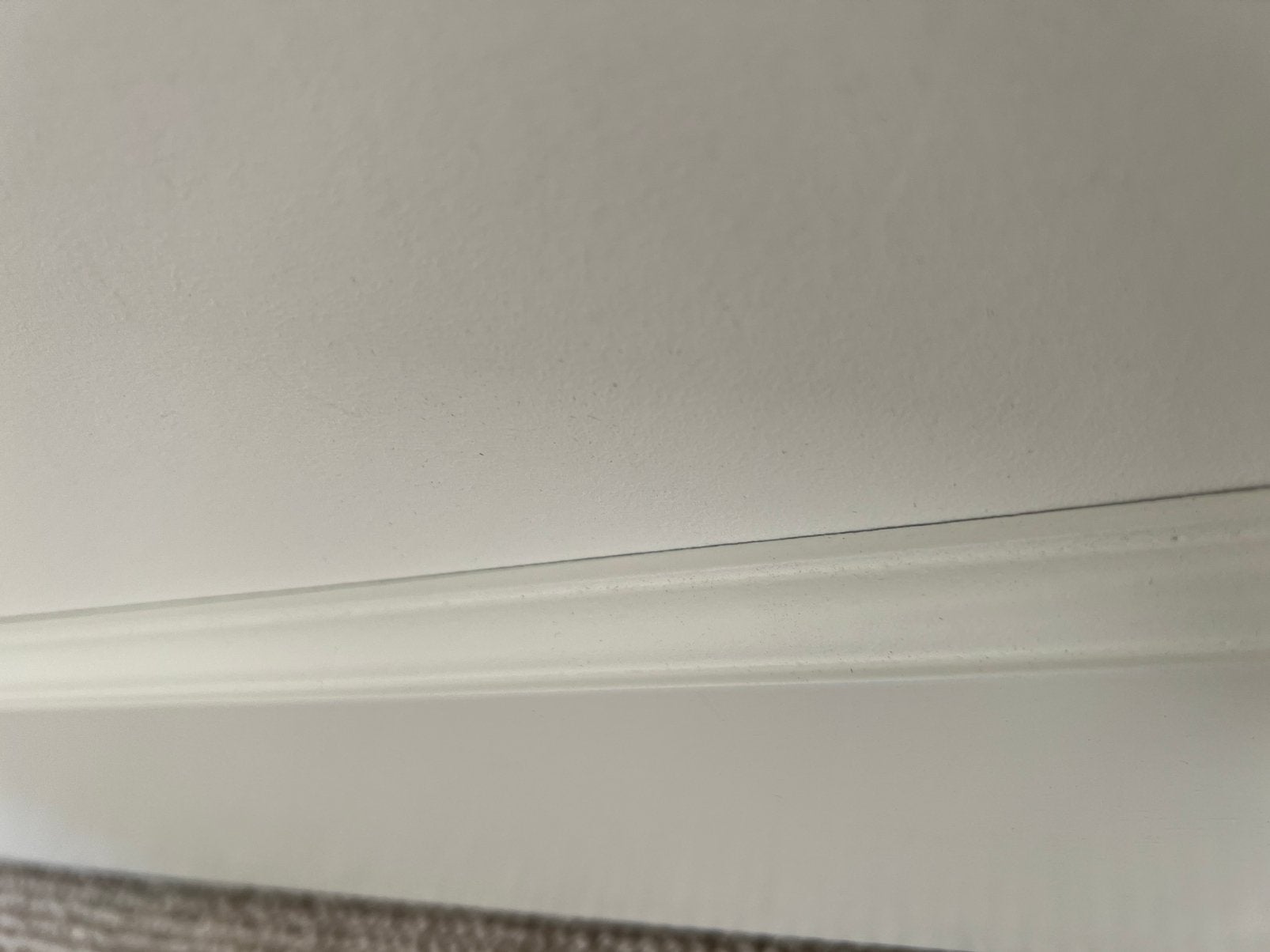 3 plinten 15mm dik, 120mm hoog en 2,4m lang, Ophalen, Zo goed als nieuw, Mdf, 200 tot 250 cm
