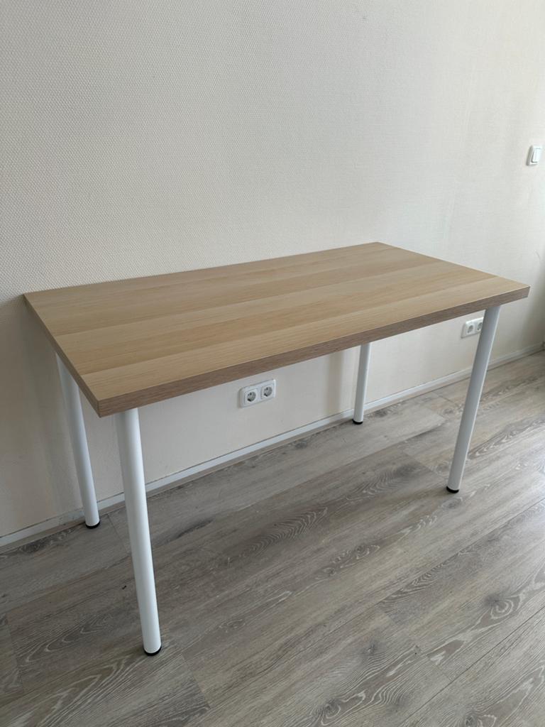 IKEA LAGKAPTEN Bureau 140x60 cm incl. ADILS poten, Ophalen, Gebruikt
