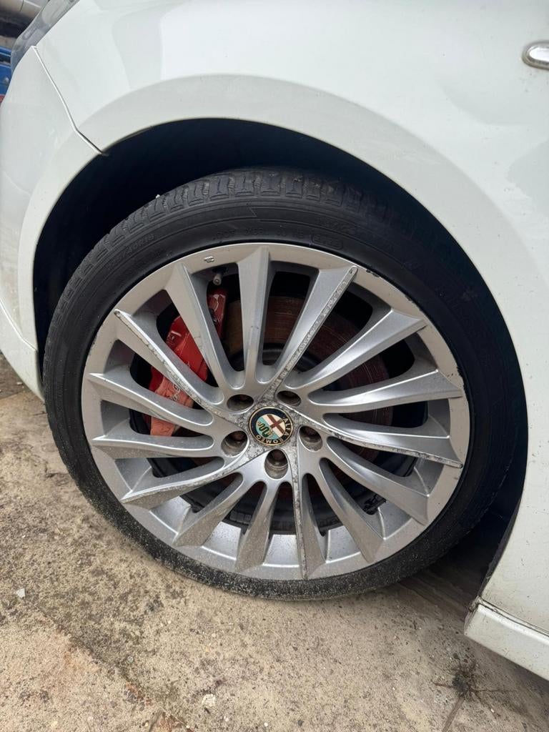 Originele 18 inch Alfa Romeo Giulietta velgen, Auto-onderdelen, Banden en Velgen, 18 inch, Gebruikt, Velg(en), Ophalen of Verzenden