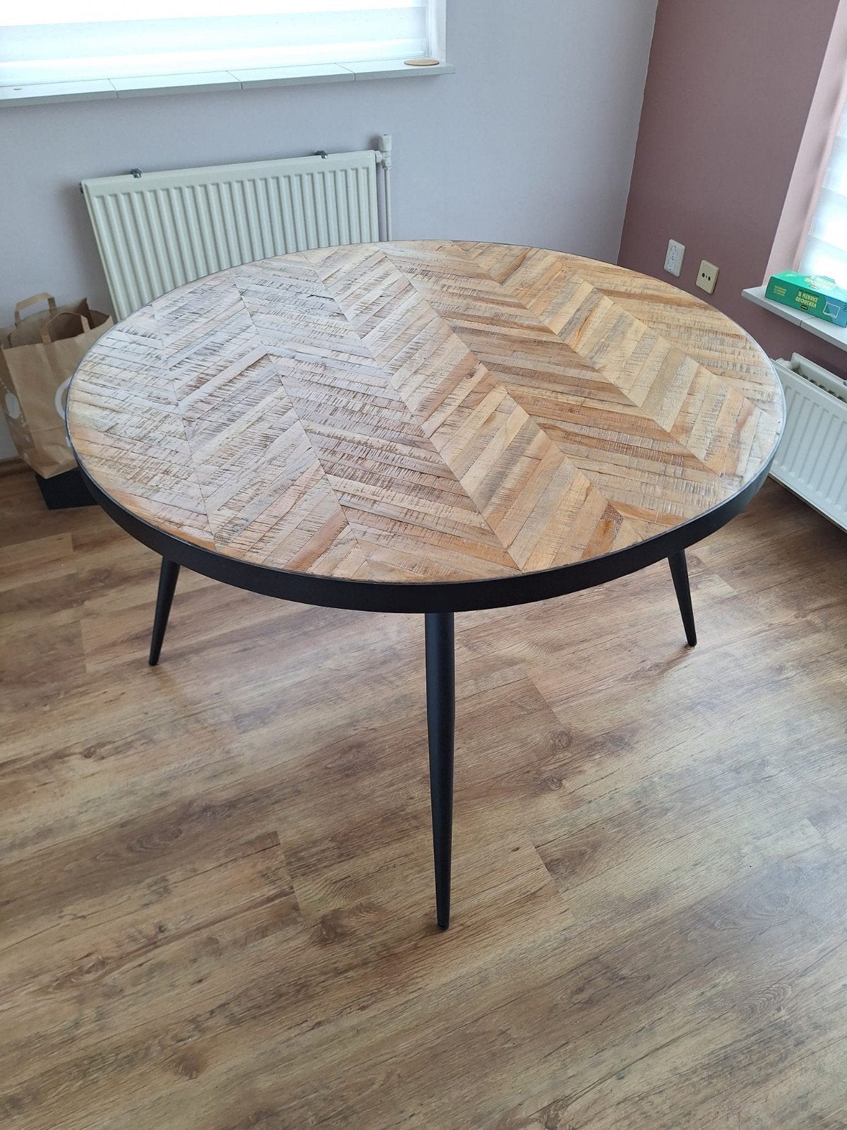 Eettafel Mateo rond visgraat teakhout 120cm, Gebruikt, Industrieel, Modern, Scandinavisch, Rond, Vier personen