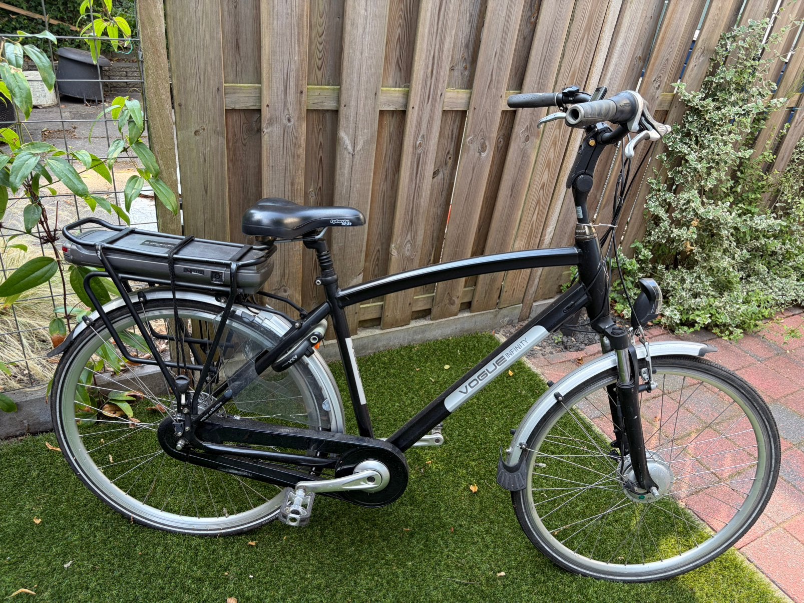 Bieden elektrische herenfiets vogue, Fietsen en Brommers, Ophalen, Zo goed als nieuw, Overige merken