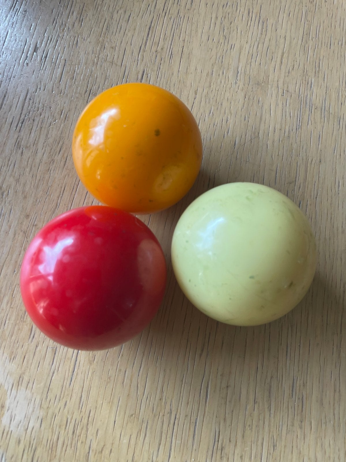 Set van 3 Biljartballen - Rood, Geel, Lichtgroen, Ophalen of Verzenden, Gebruikt, Keu of Ballen