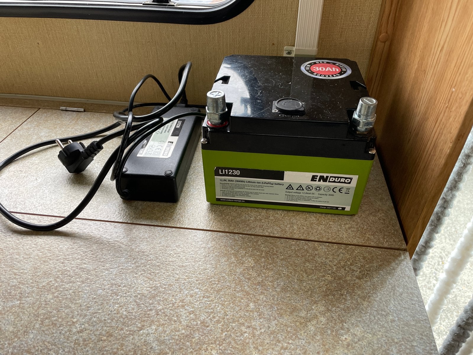 Enduro LI1230 Lithium Accu 30Ah met lader, Ophalen, Gebruikt