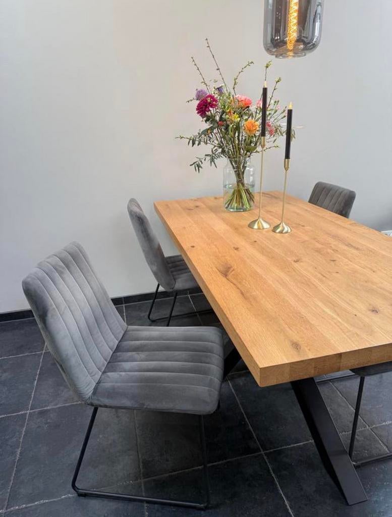 Eettafel Blade Goossens inclusief 4 Mants stoelen, Ophalen, Eikenhout, 50 tot 100 cm, Zo goed als nieuw