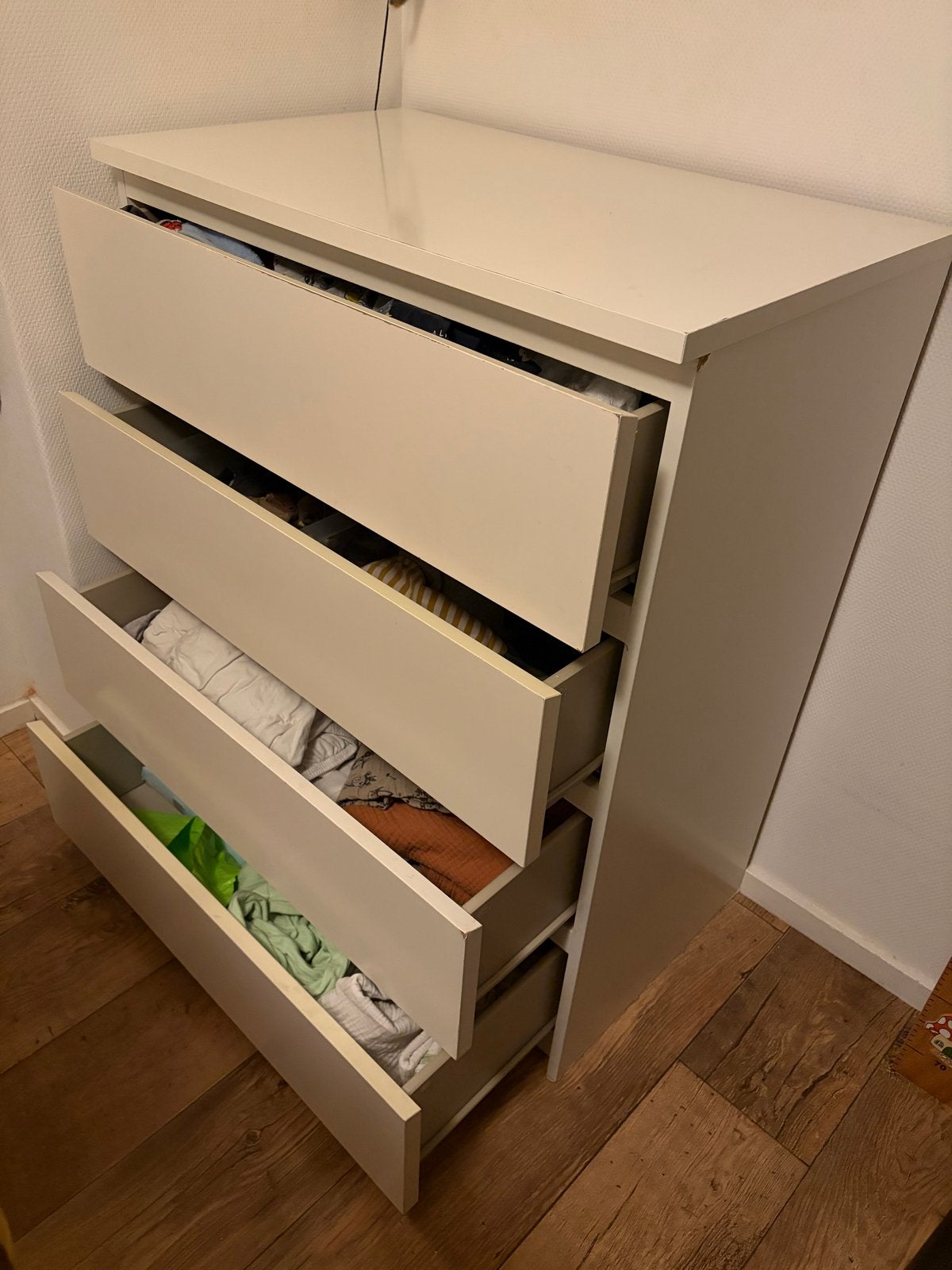 Ladekast met 4 lades - Wit IKEA MALM, Huis en Inrichting, Kasten | Ladekasten, Ophalen, Overige materialen, Gebruikt, 5 laden of meer