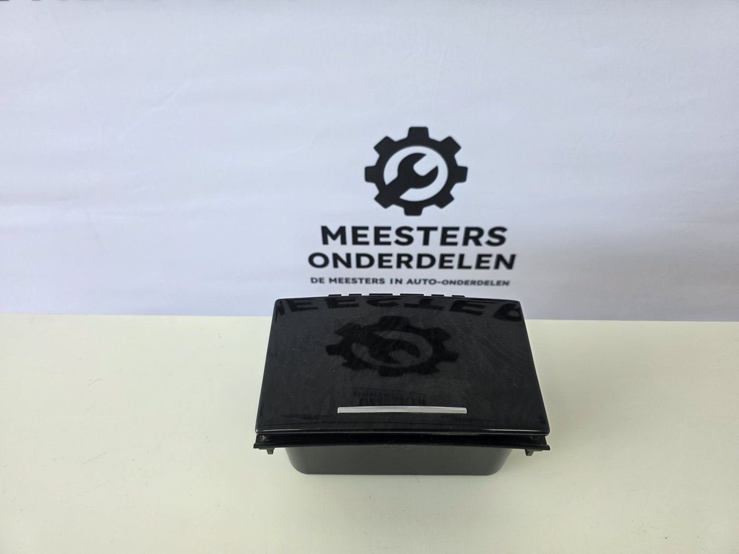 Mercedes CLS C218 Dashboard Opbergvak A2186800950, Gebruikt, -, Ophalen of Verzenden, -