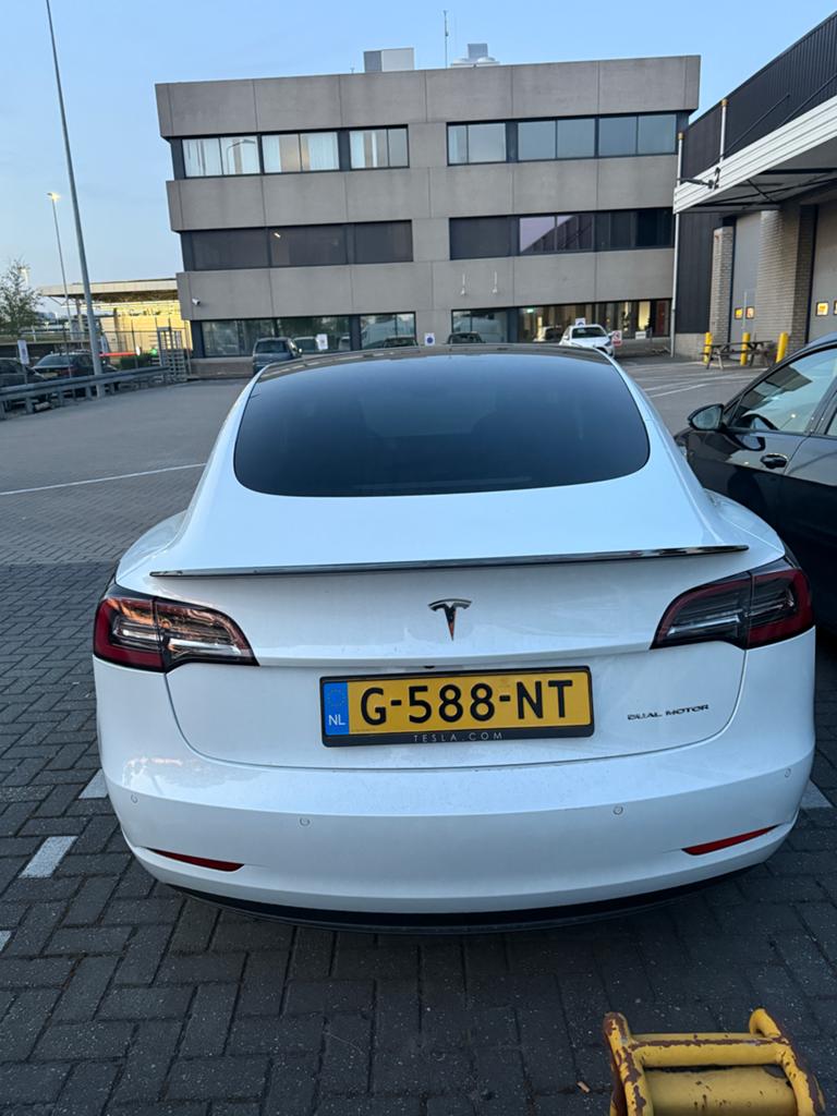 Tesla Model 3 2019 Wit dual motor long range model 3 BTW, Auto's, Tesla, Automaat, 1831 kg, Zwart, Wit