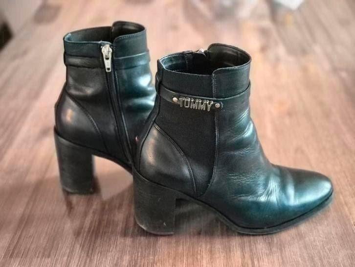 Tommy hilfiger enkellaars maat 37, Kleding | Dames, Schoenen, Zwart, Lage of Enkellaarzen, Ophalen of Verzenden, Zo goed als nieuw