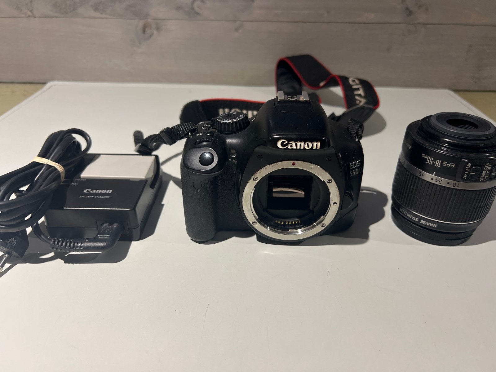 Canon EOS 550D Spiegelreflexcamera met 18-55mm lens en tas, Ingebouwde flitser, Spiegelreflex, N, Canon