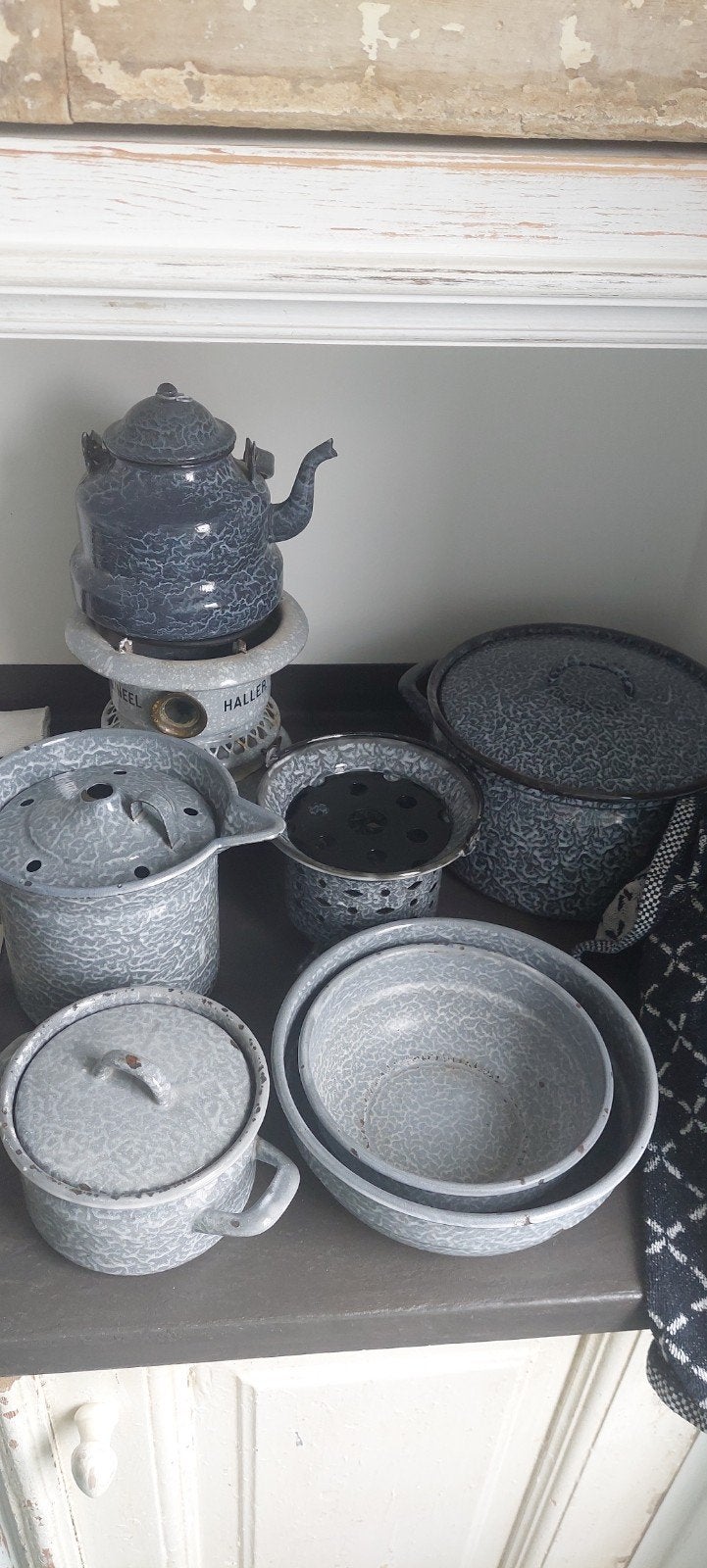 VERZAMELING GRIJS EMAILLE PETROLEUMSTEL ORIGINEEL HALLER +, Ophalen of Verzenden