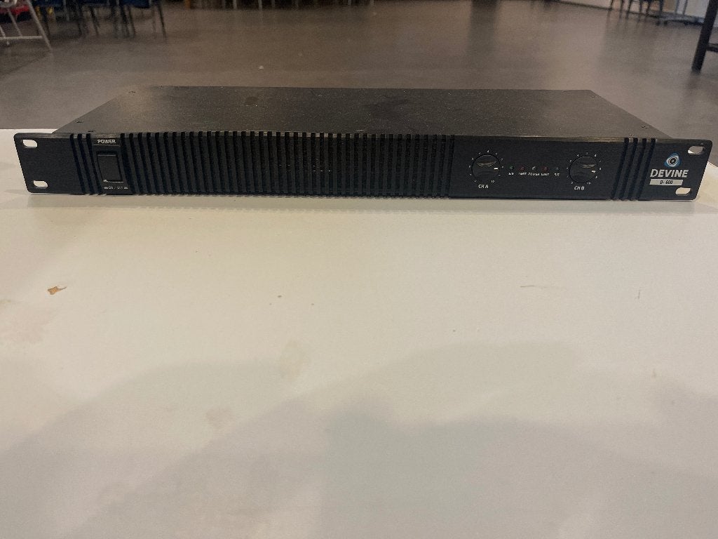 Devine D-800 PA Versterker - Gebruikt, Ophalen, Gebruikt, 500 tot 1000 watt, P.A.