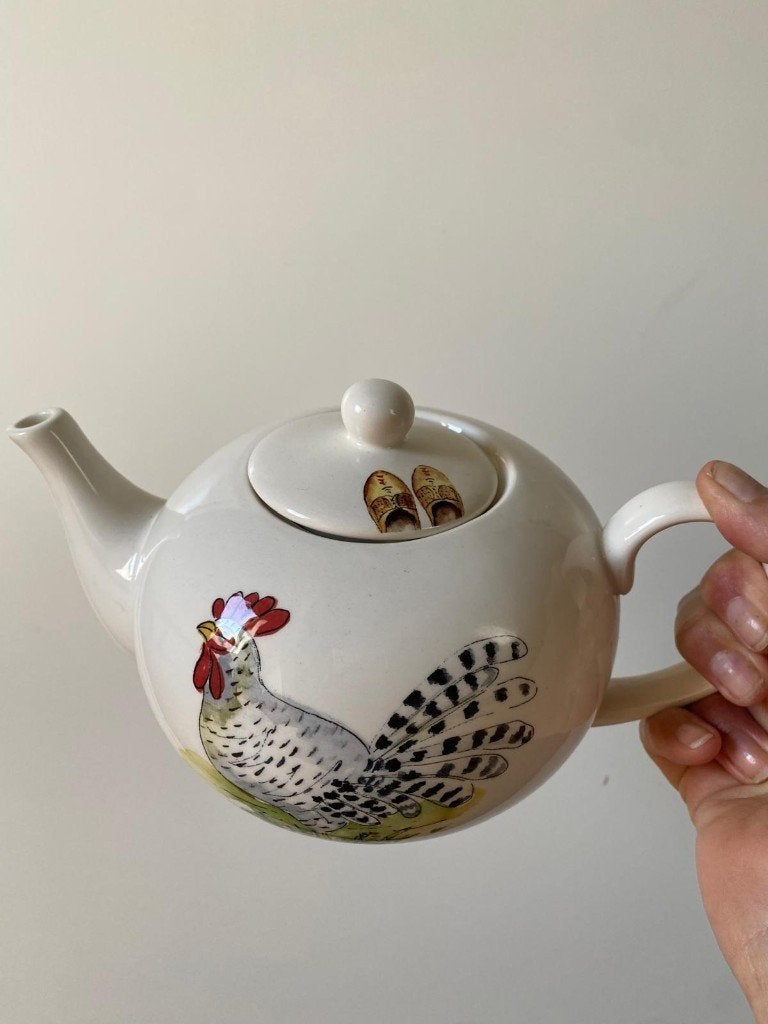 Nieuw theepotje met koe, kip en klompjes, Ophalen of Verzenden