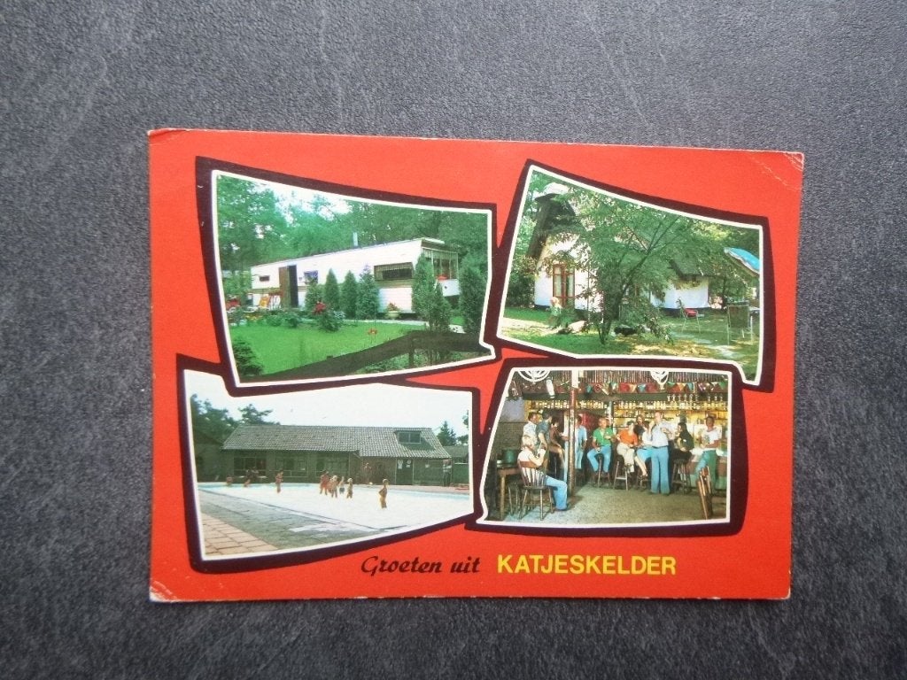 Oosterhout, Katjeskelder/zwembad/interieur 1977, Verzamelen, Ansichtkaarten | Nederland, Verzenden, 1960 tot 1980, Gelopen, Noord-Brabant