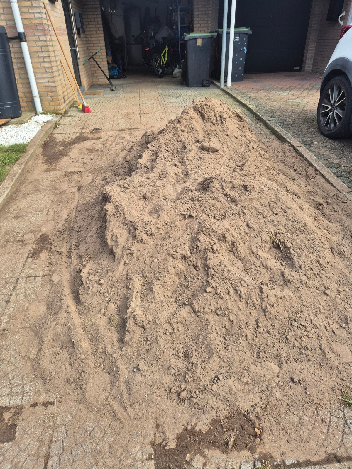 Restant tuinaarde gezeefd, dus vrij van klei en leem. l'orty, Ophalen, Tuinaarde