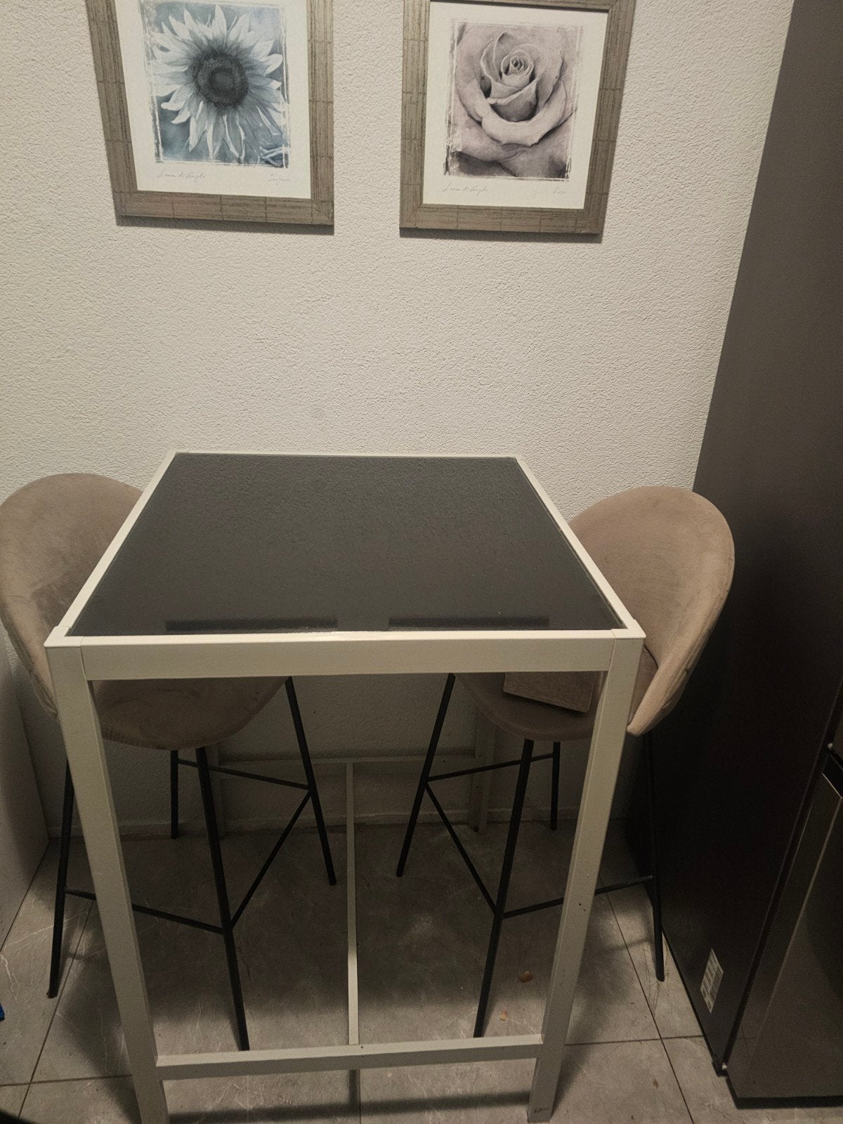Stijlvolle bartafel met glazen blad, Ophalen of Verzenden, Zo goed als nieuw