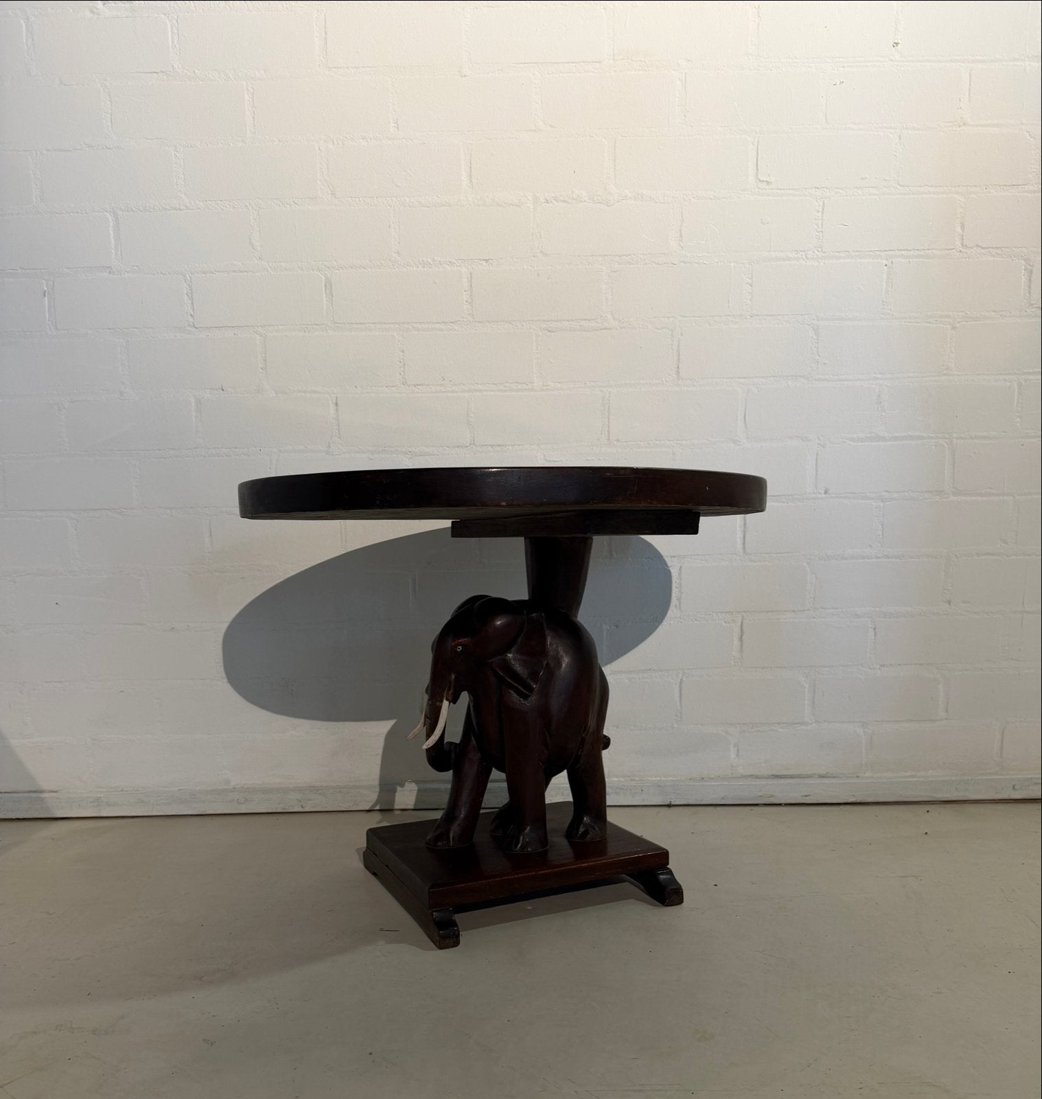 Vintage Mahonie Bijzettafel met Olifantenontwerp, Ophalen