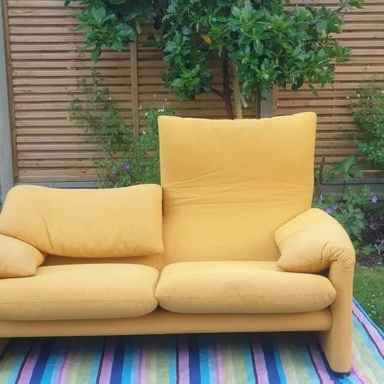 Cassina Maralunga tweezitsbank, Gebruikt, 150 tot 200 cm, Tweepersoons, 75 tot 100 cm