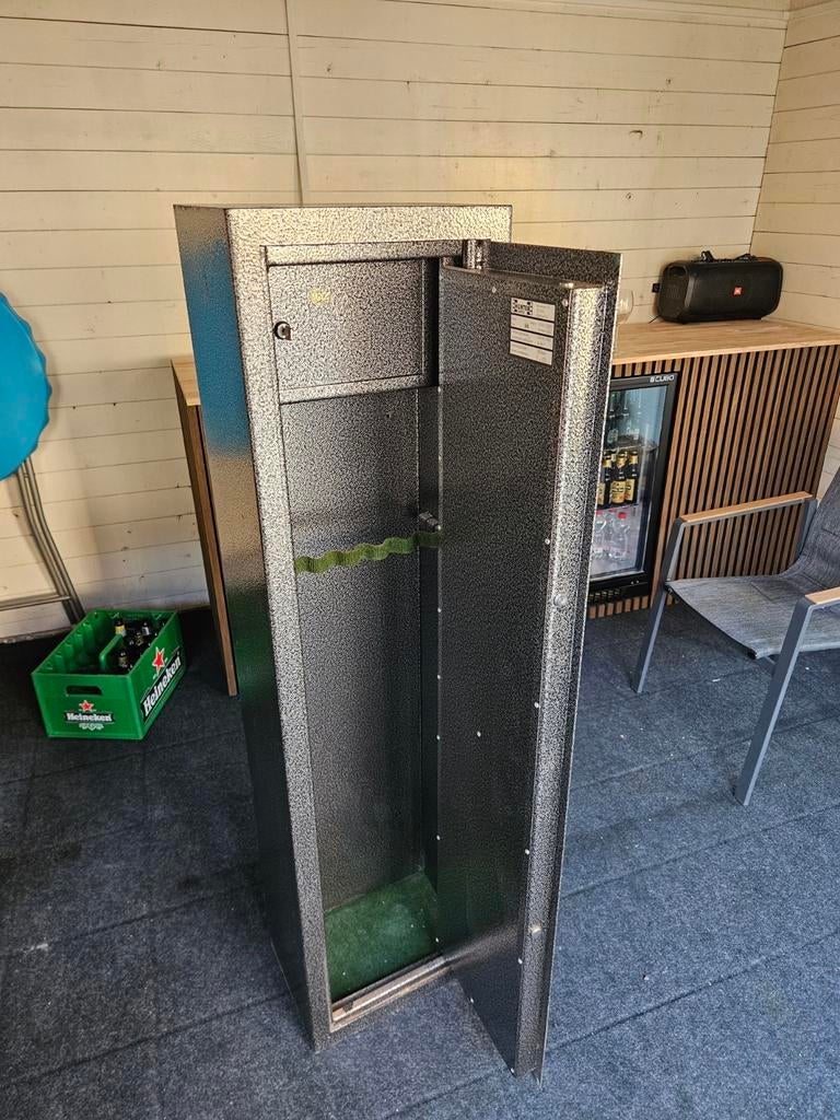 Hunter Safe Wapenkluis voor 6 Geweren met Munitiekluis, Ophalen of Verzenden