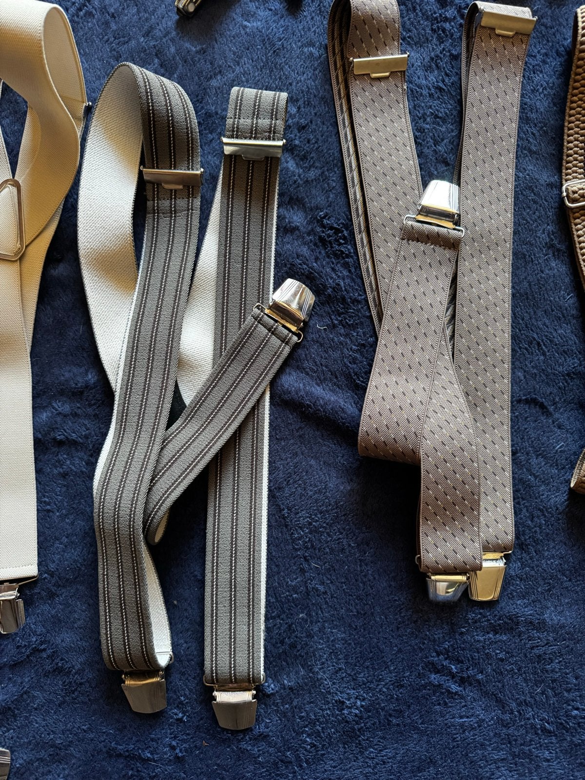 Diverse bretels en riemen - Verschillende kleuren en stijlen, Ophalen, Zo goed als nieuw