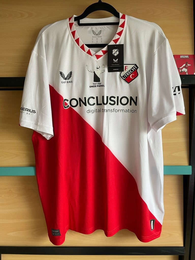 FC Utrecht Voetbalshirt van der Maarel Nieuw Maat XXL, Kleding | Heren, Sportkleding, Castore, Ophalen of Verzenden, Voetbal, Rood