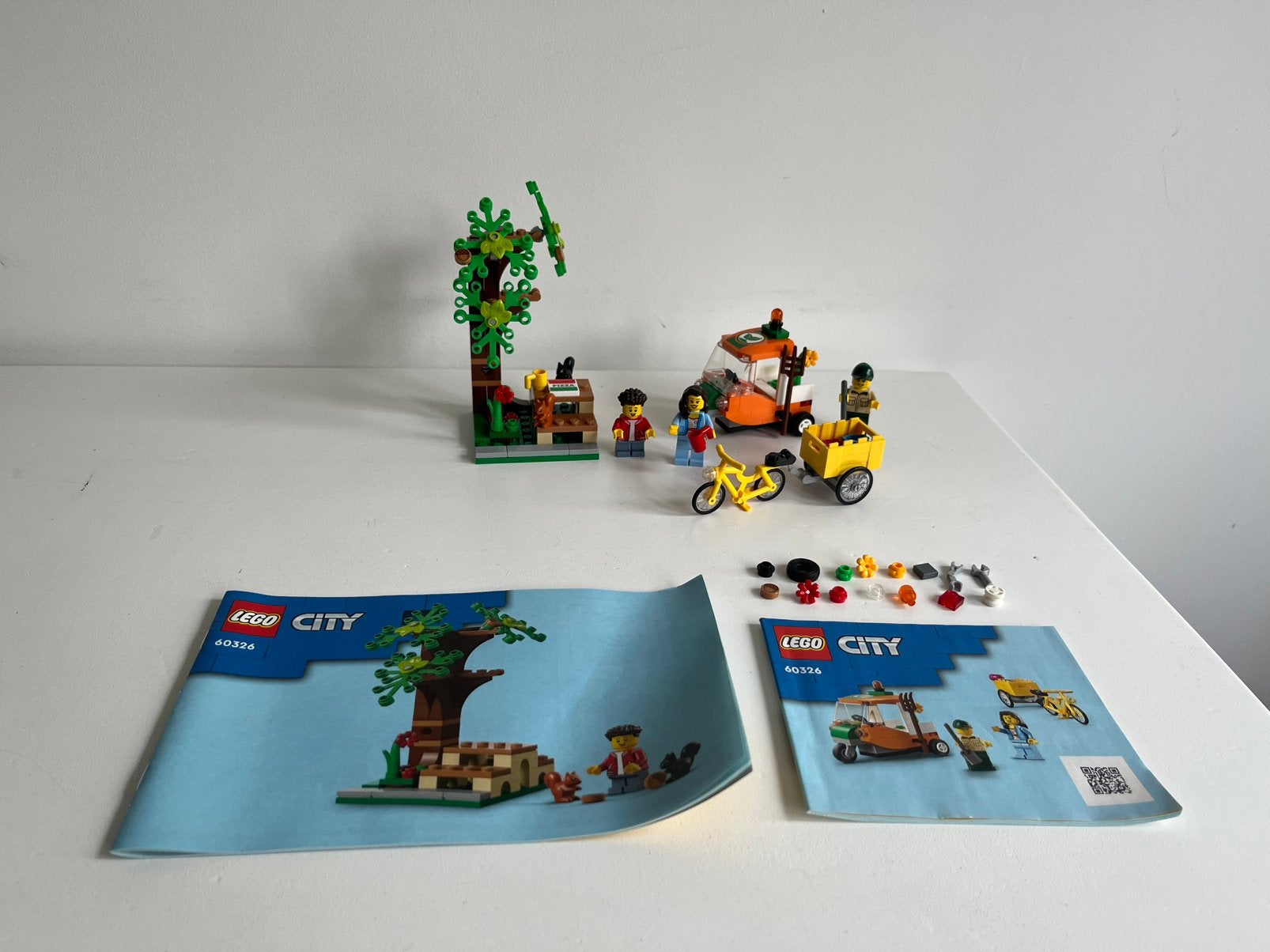LEGO City 60326 Picnic in the park (Compleet)