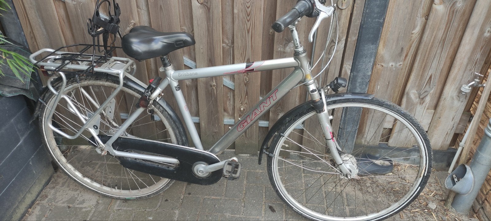 Giant Brisbane jongensfiets (opknapper), Gebruikt, Velgrem, Versnellingen, Giant