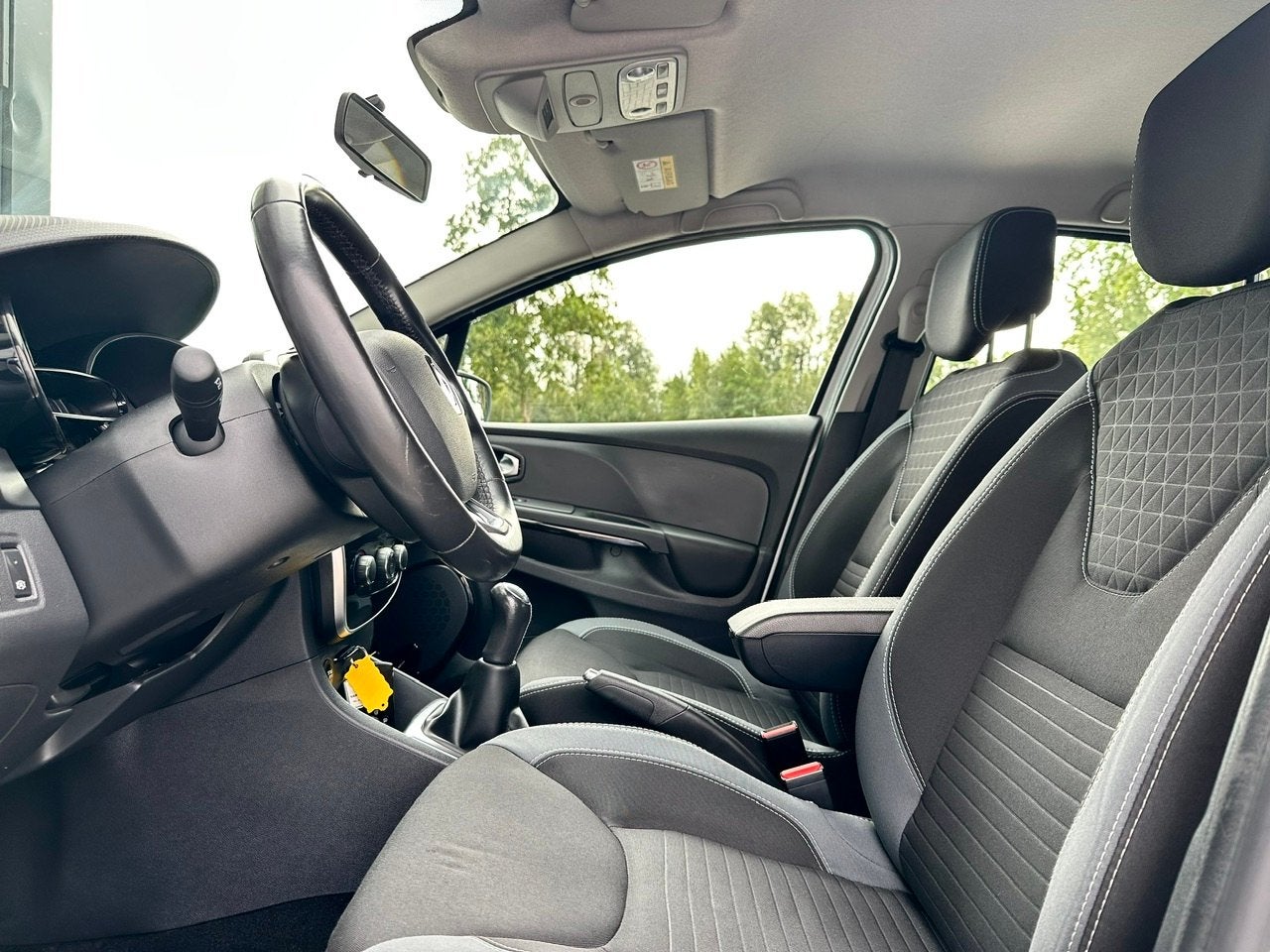 Foto 20 van RENAULT Clio TCe 90pk Dynamique | Nav. | Cruise C. | Voll De